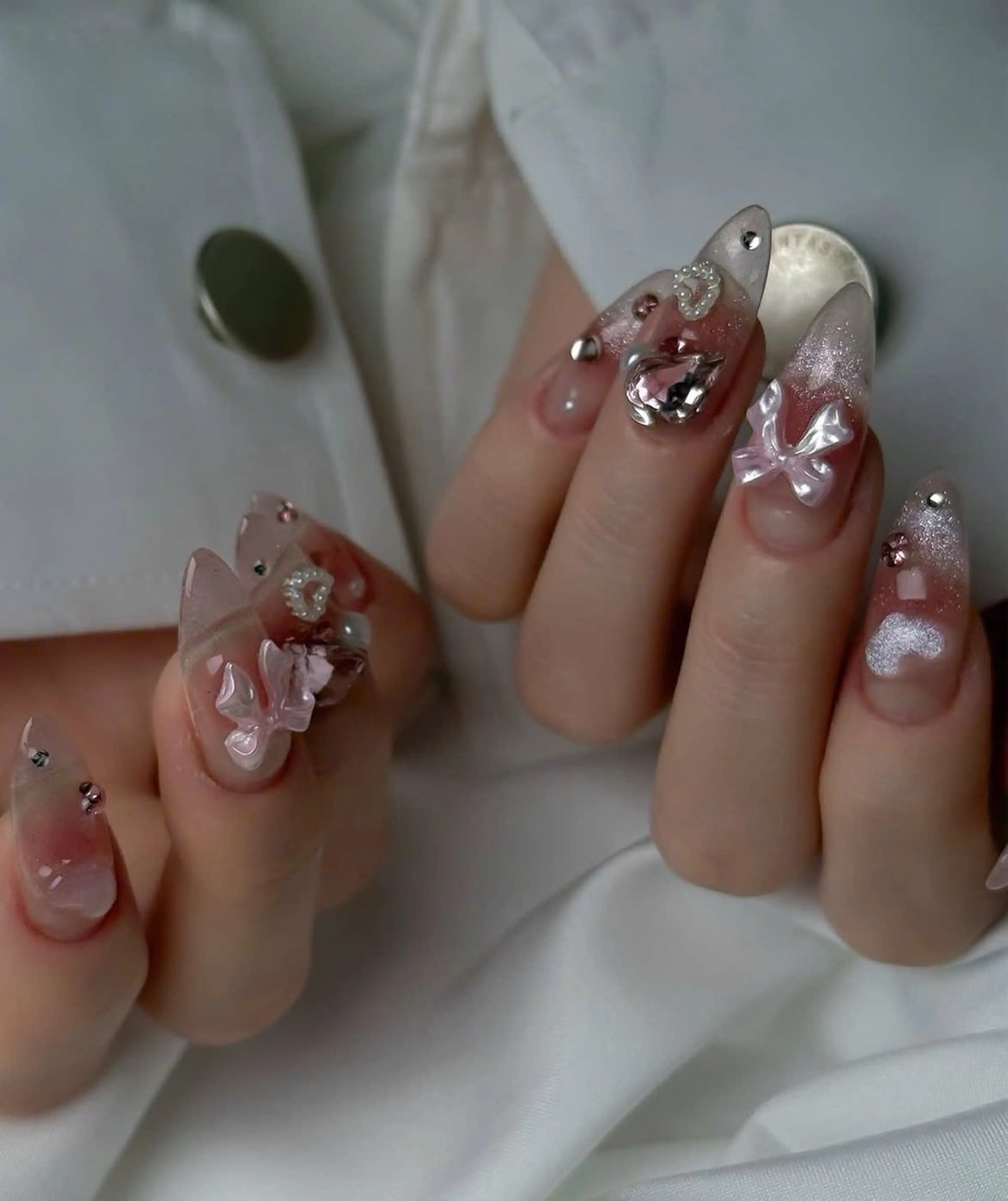 ネイル フレンチネイル キラキラネイル マグネットネイル ミラーネイル ニュアンスネイル MeiMei Nail モデル募集のネイルデザイン
