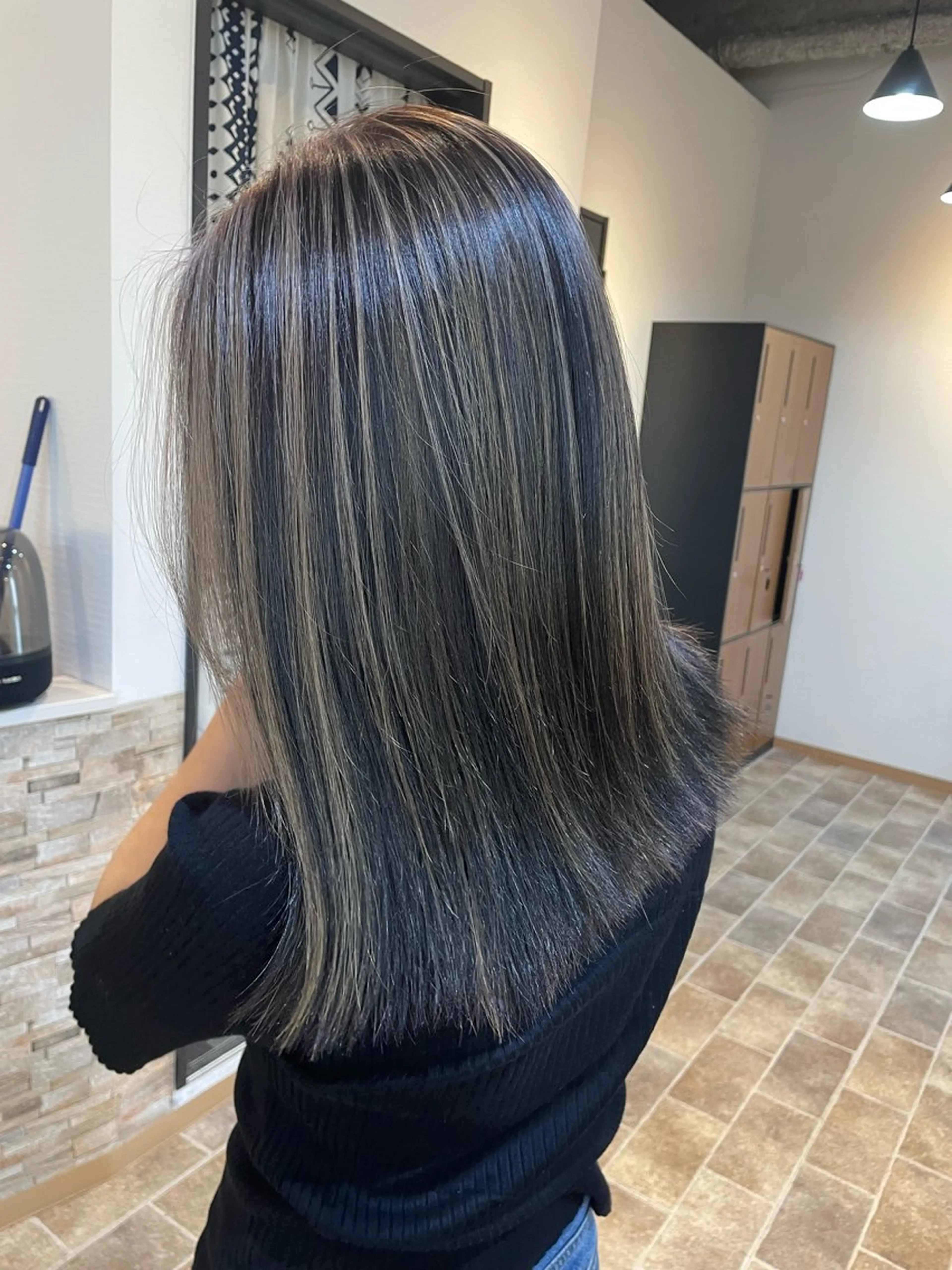 セミロング カラー グレージュ ハイライトカラー ハイライト カット ヘアカラー トリートメント YUI/ ブリーチカラー🌷のヘアスタイル