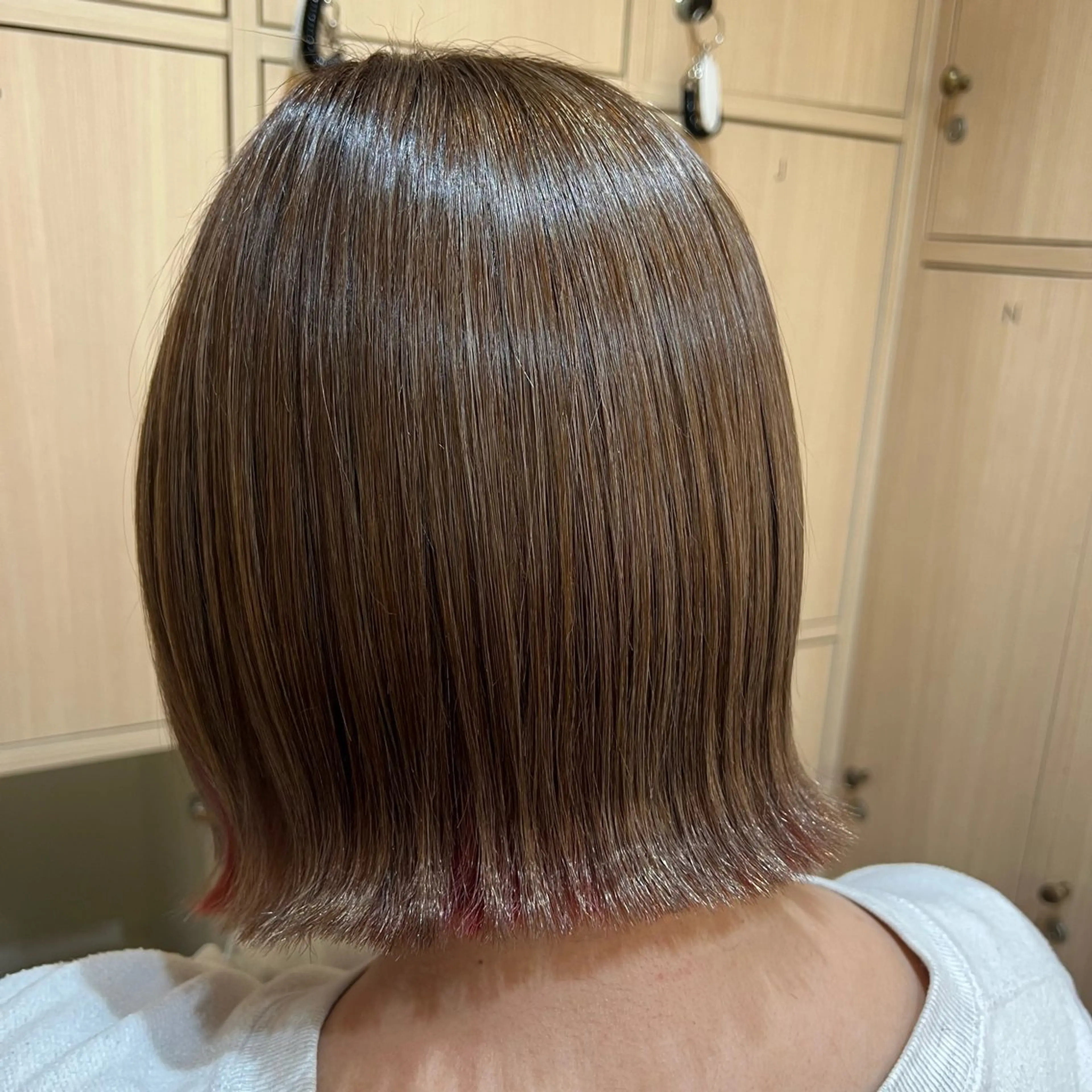 ショート カット 店長ハイトーンカラー 柞山史奈のヘアスタイル