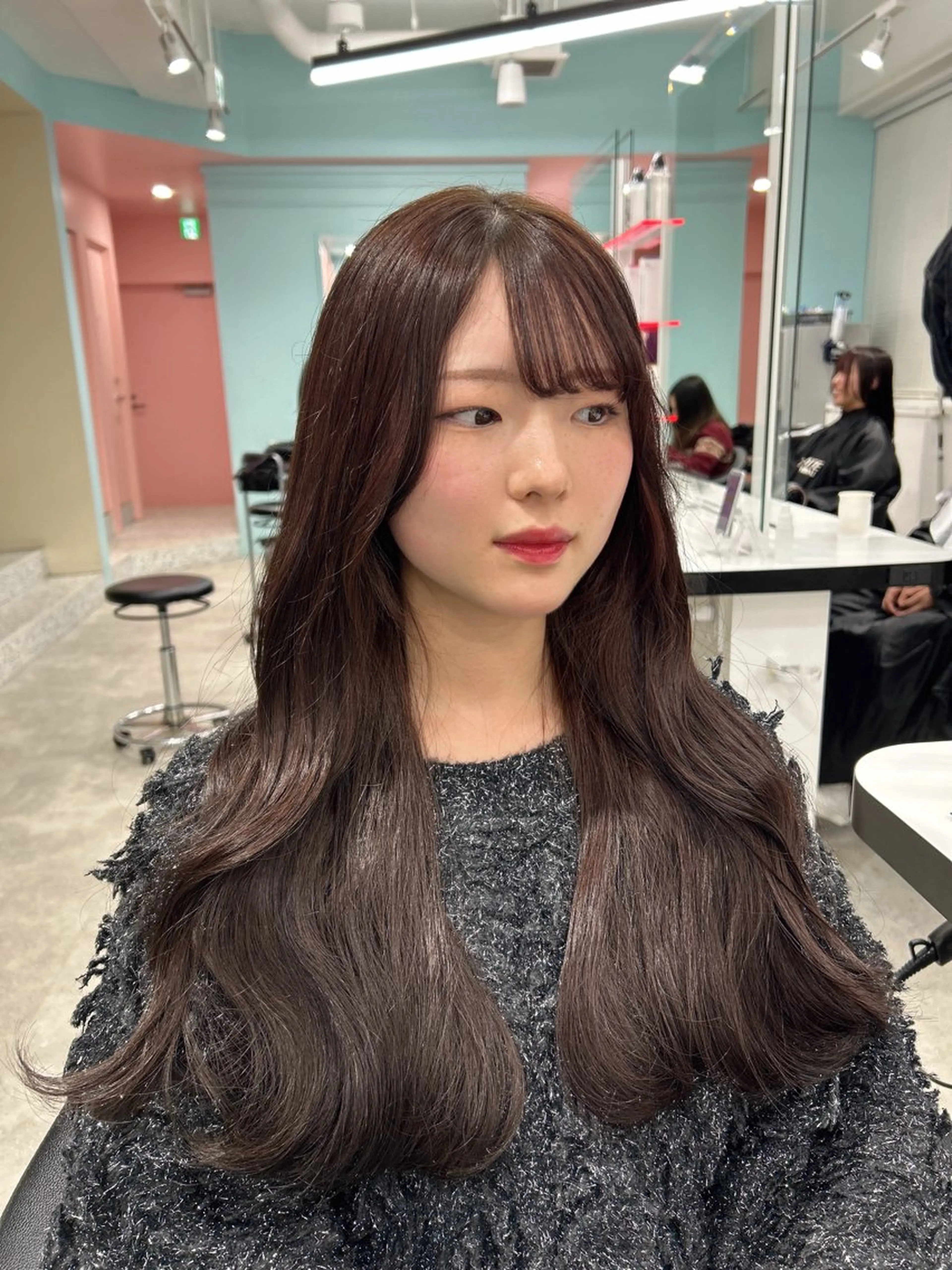 ロング カラー 履歴修正屋さん／ ブロンド／ホワイトのヘアスタイル