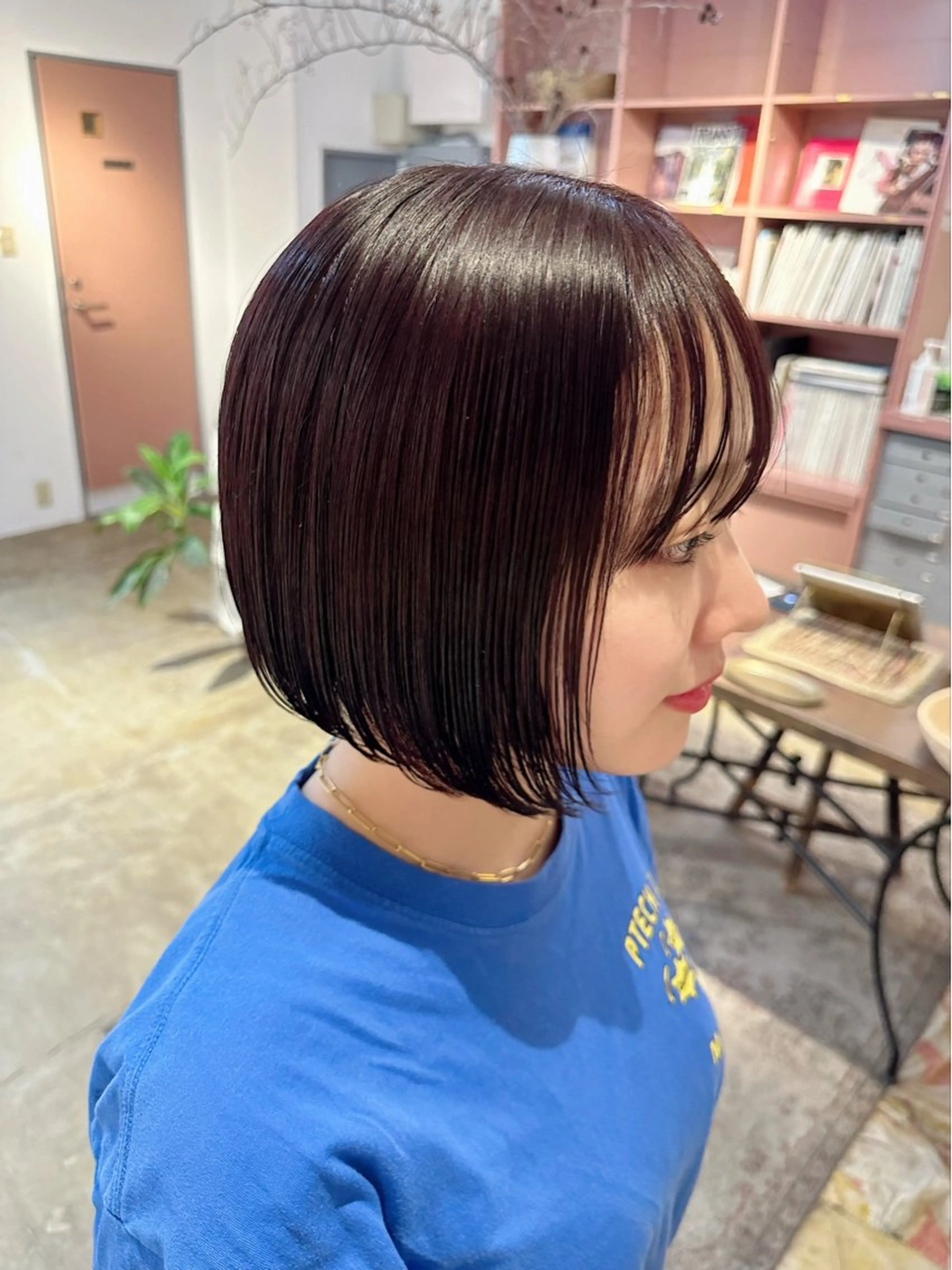 ミディアム カラー ブリーチ ブラウンカラー ブリーチなしカラー レッドカラー ヘアカラー 小野江 祐李のヘアスタイル