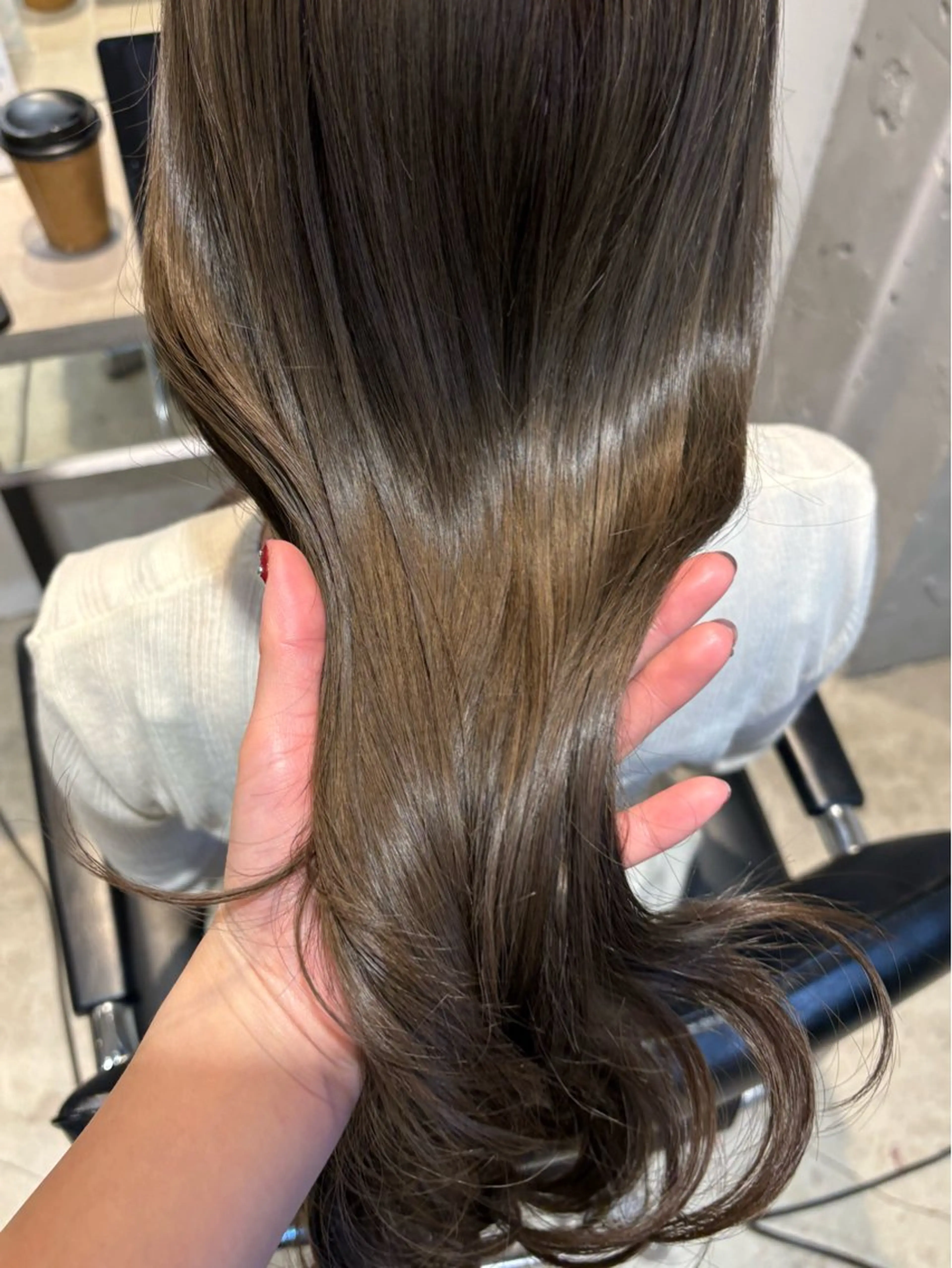 ロング カラー ブラウンカラー オリーブブラウン ヘアカラー トリートメント Juna✂️ レイヤー / ボブのヘアスタイル