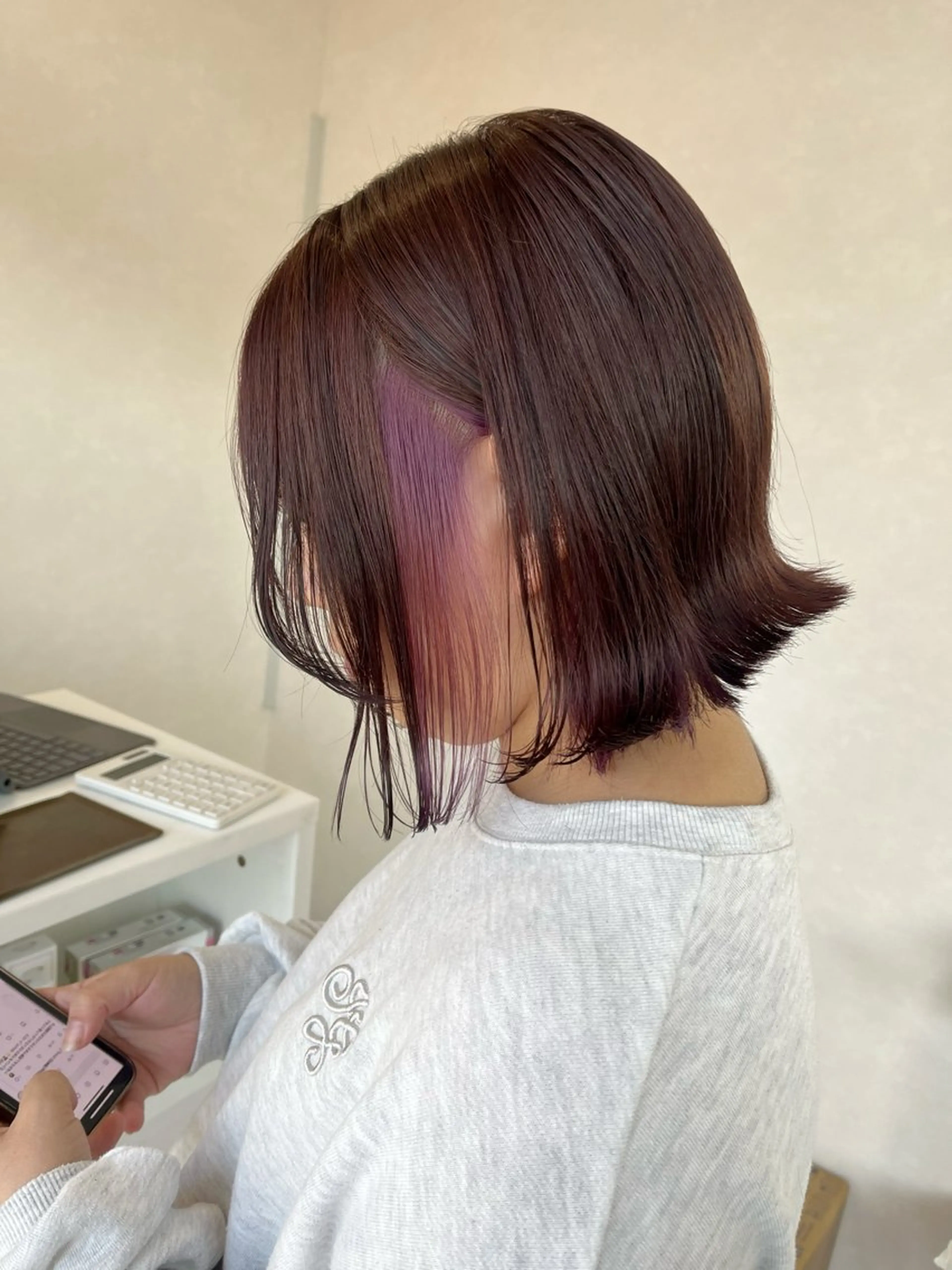 ミディアム カラー ヘアカラー 長山 茉白のヘアスタイル