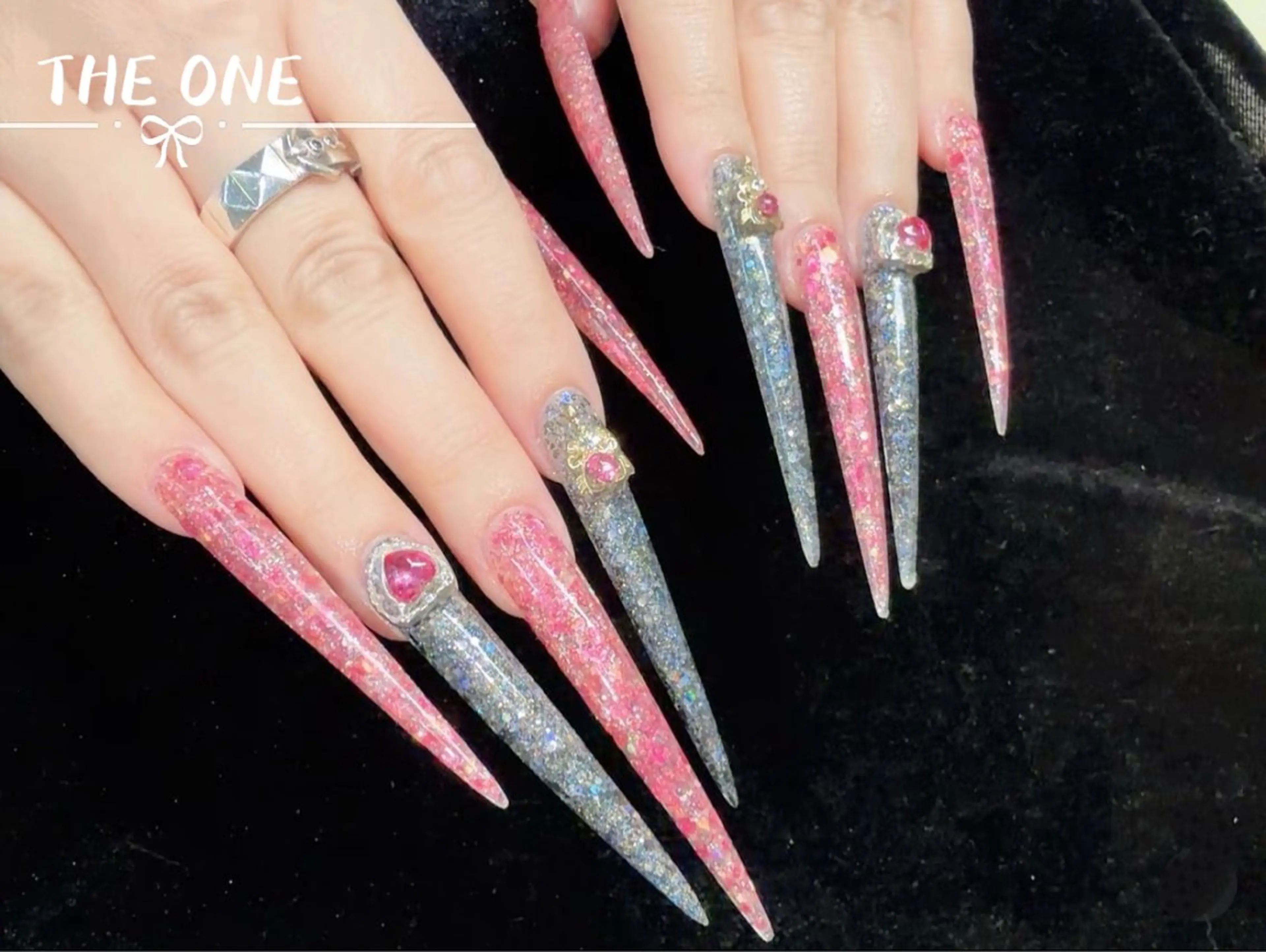 ネイル ハンドネイル Theone栄店 赤松のネイルデザイン