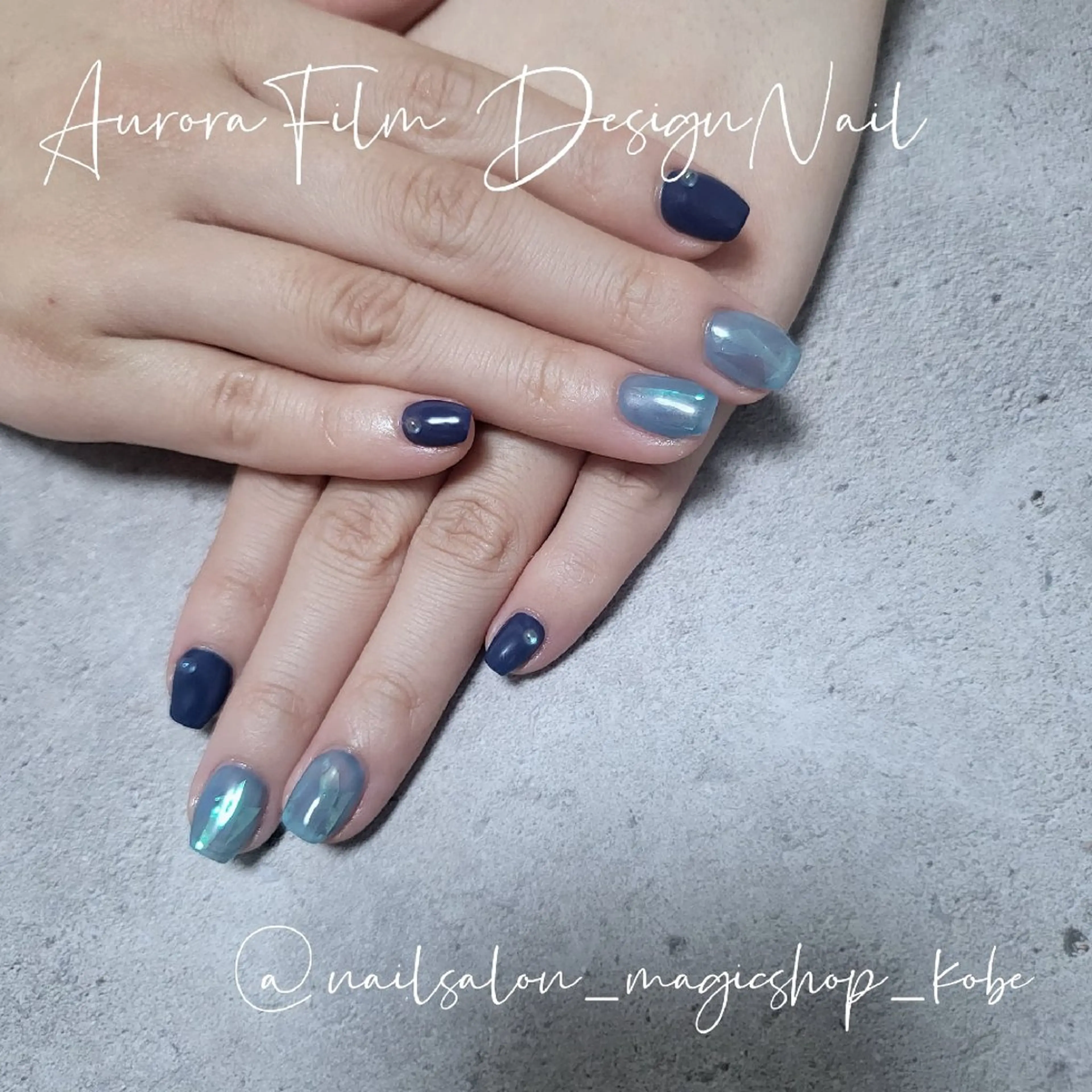 ネイル オーロラネイル ブルー クリアネイル ジェルネイル 水色 ハンドネイル Nailsalon MagicShopのネイルデザイン