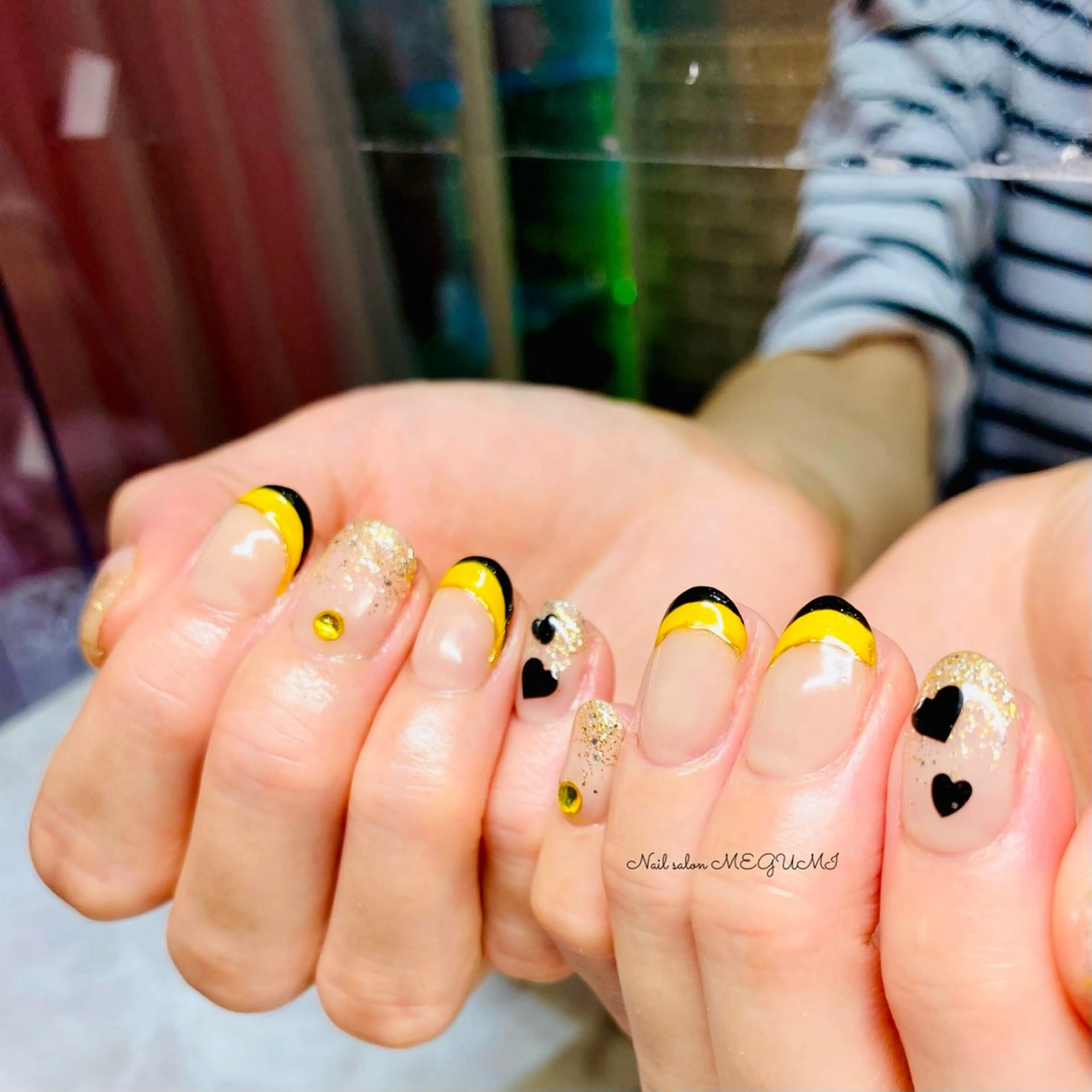 ネイル ゴージャス 持ち込み Nail salon MEGUMIのネイルデザイン