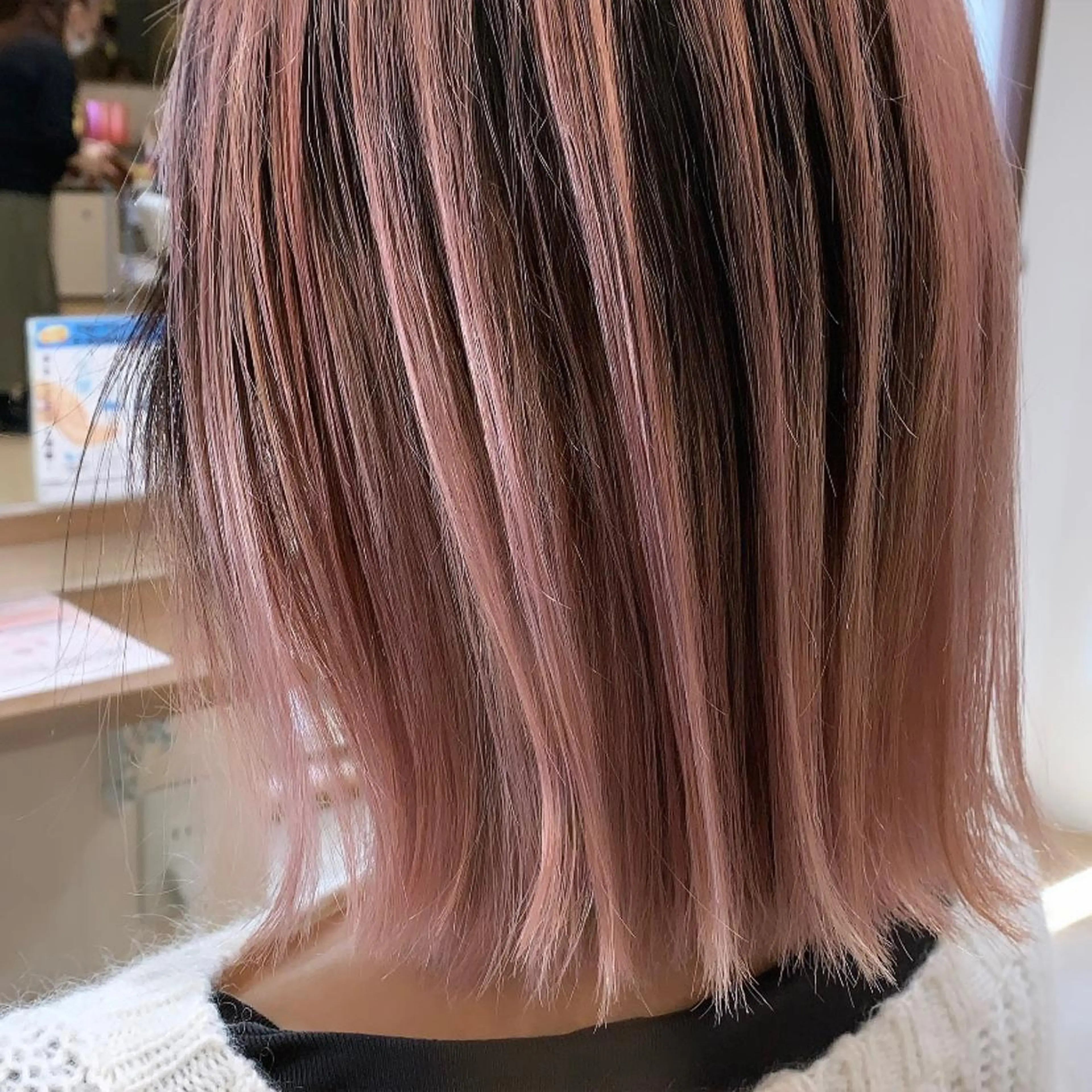 ショート カラー 畑中康志 美髪矯正/ハイトーンのヘアスタイル