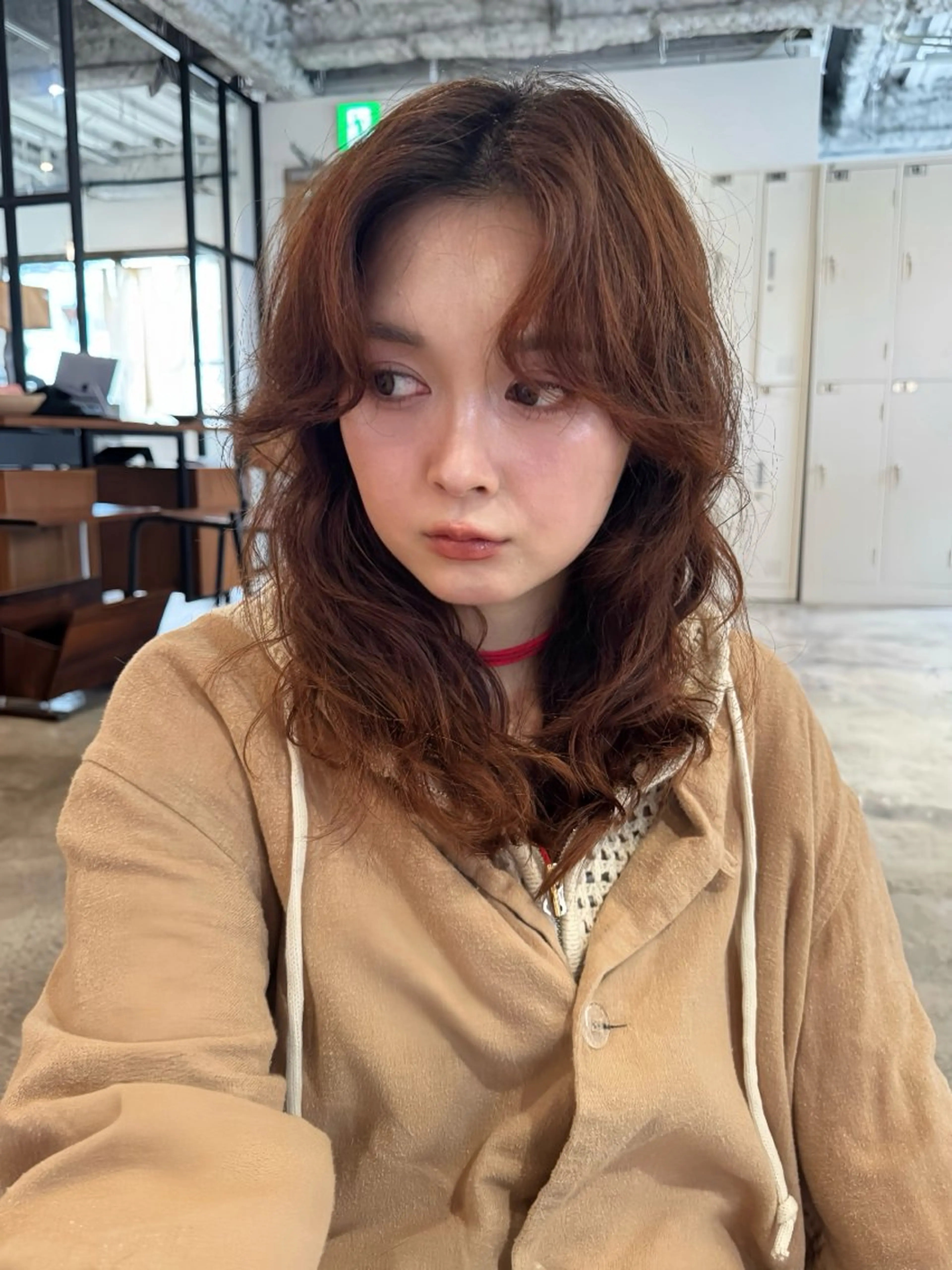 ミディアム カラー パーマ ミディアムパーマ ブラウンカラー カット ヘアカラー パーマ トリートメント パーマ/パーマ落とし 【Kouta】のヘアスタイル