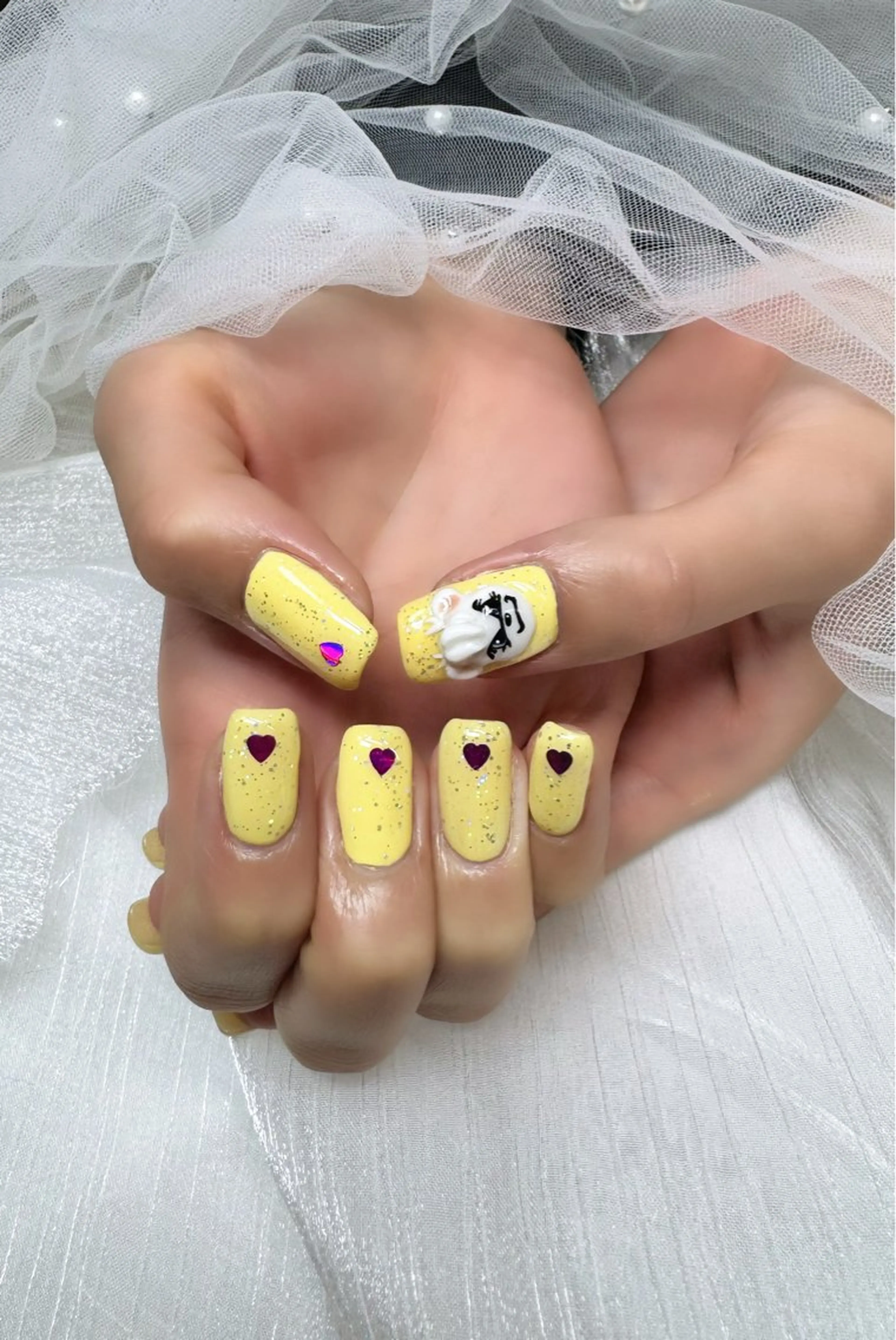 ネイル 高島 夏海のネイルデザイン