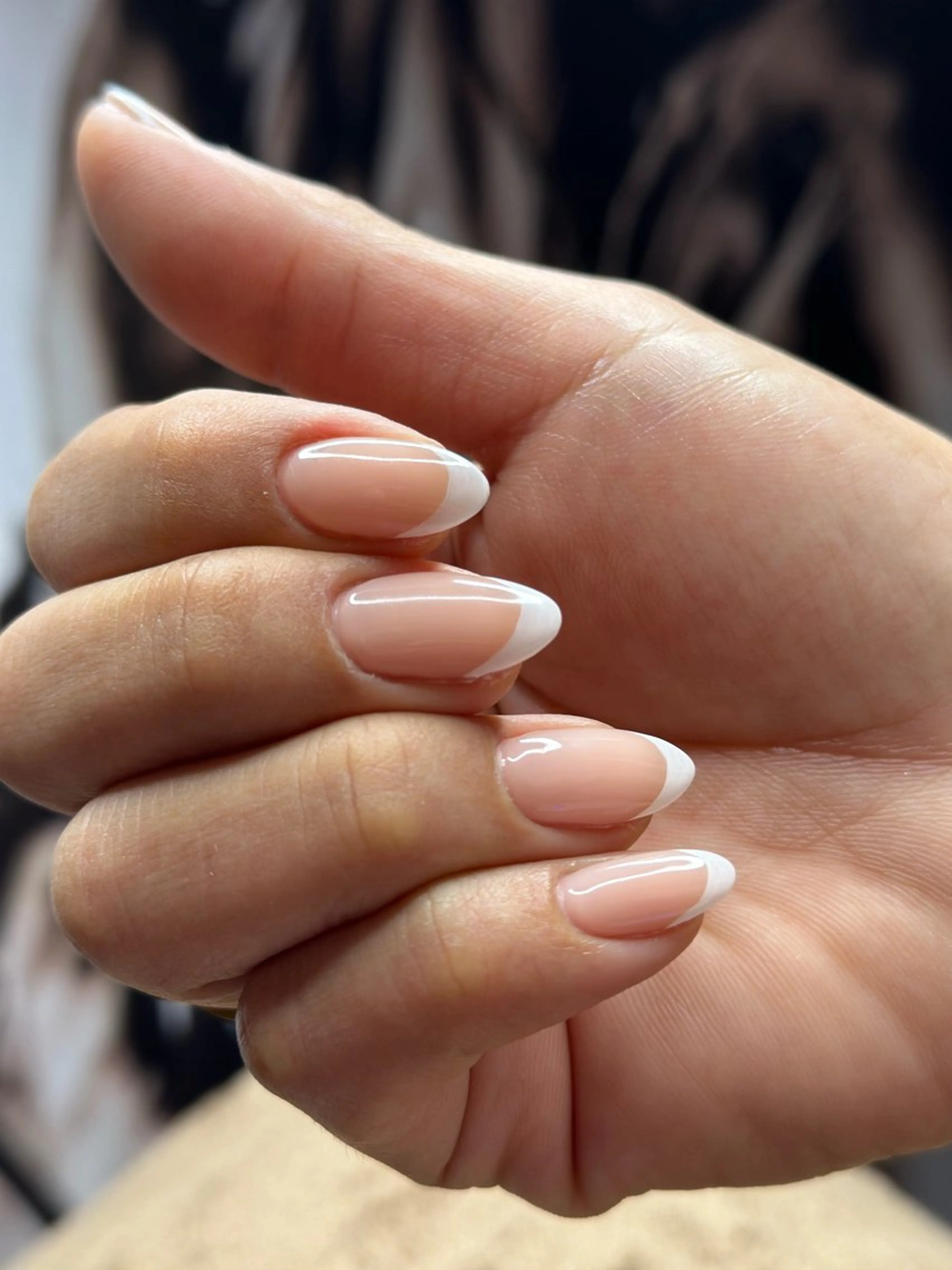 フレンチ(ベースカラー込み、ストーン10粒まで)の写真