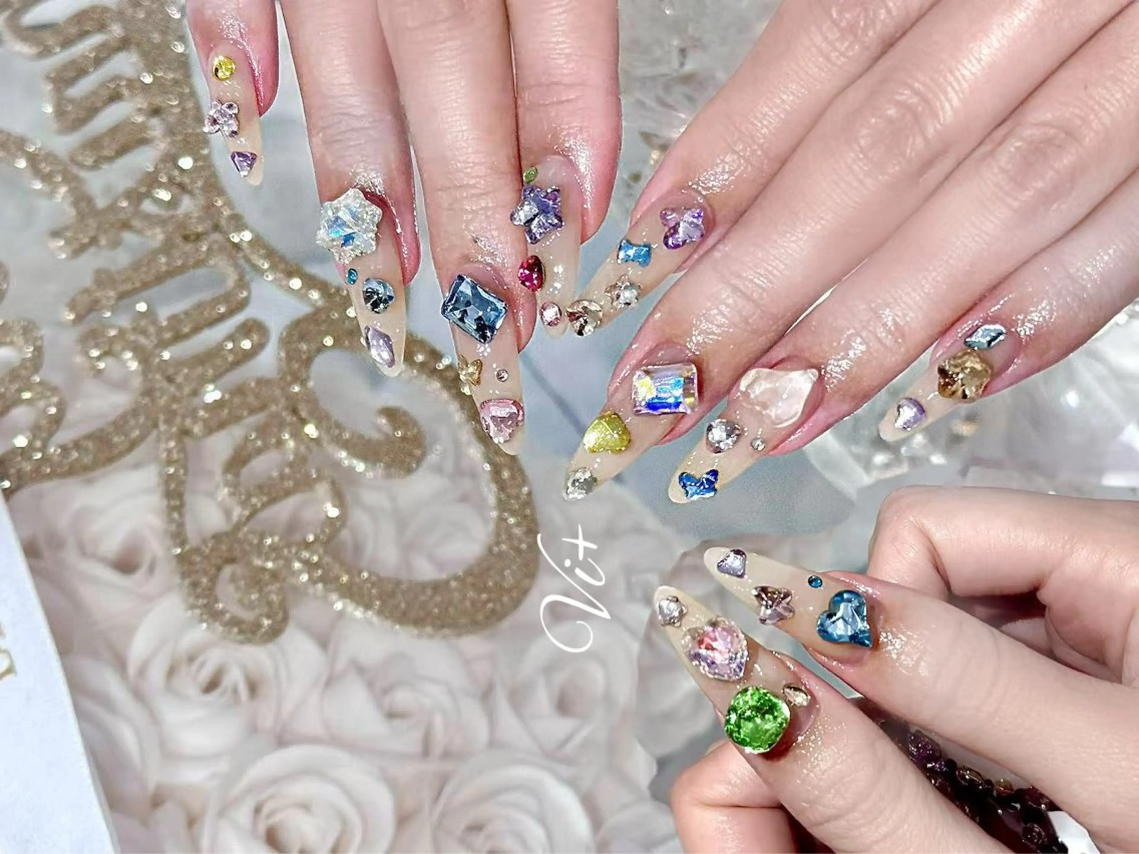 ネイル ハンドネイル ✨Nailsalon Vi+✨のネイルデザイン