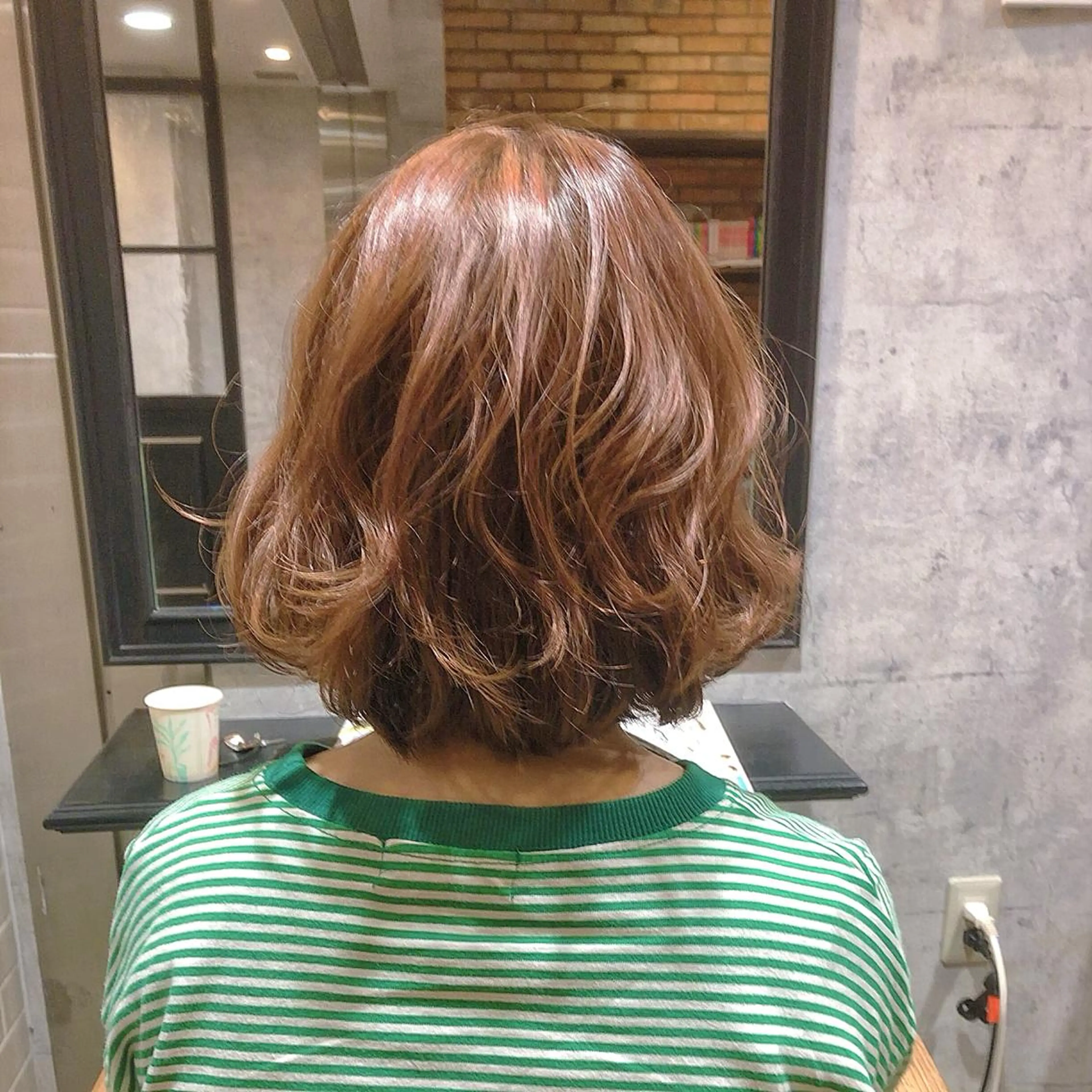 ショート 艶髪/ハイトーン Sherryのヘアスタイル