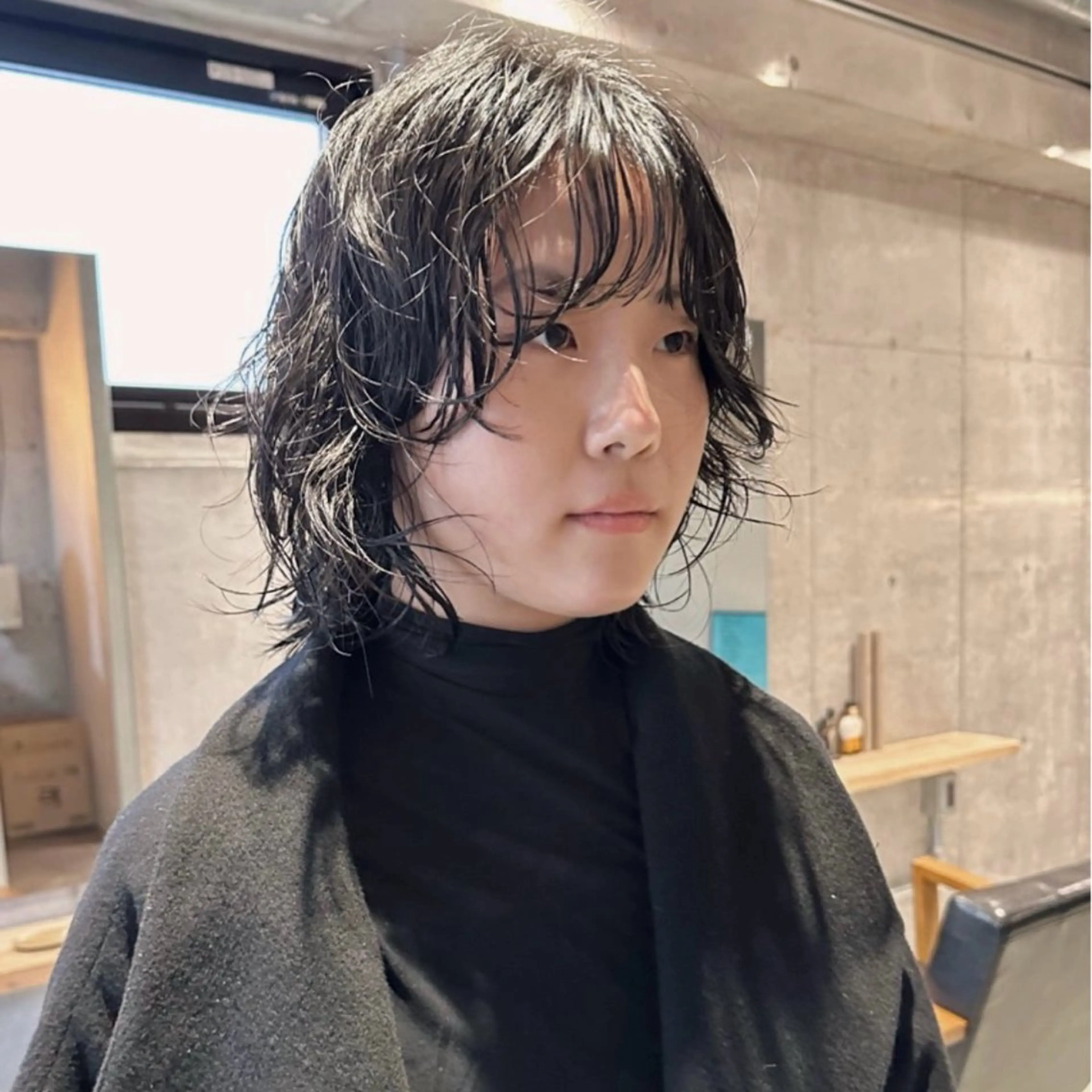ミディアム パーマ 前野 日奈のヘアスタイル