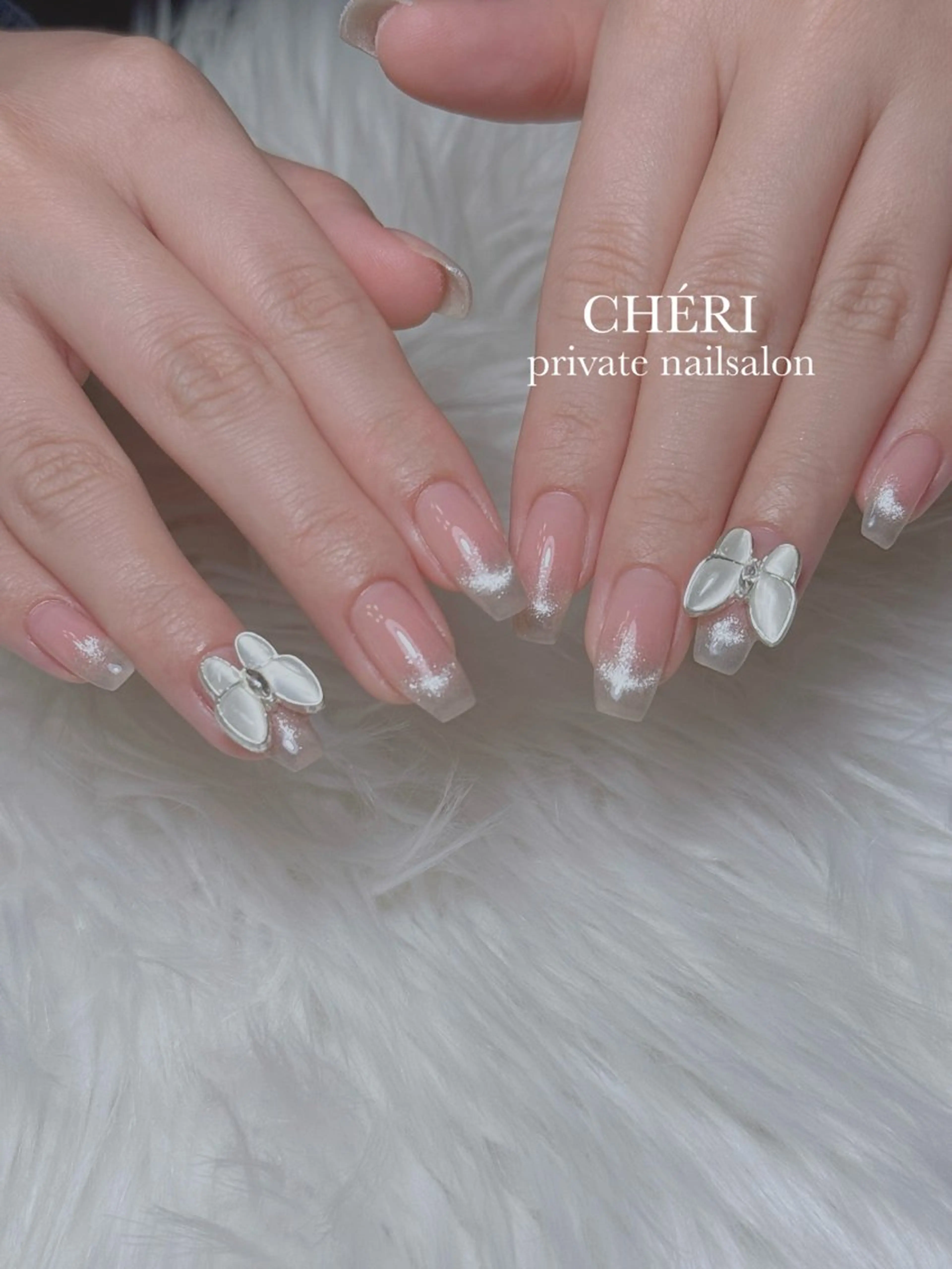 ネイル ハンドネイル フットネイル CHÉRI .のネイルデザイン