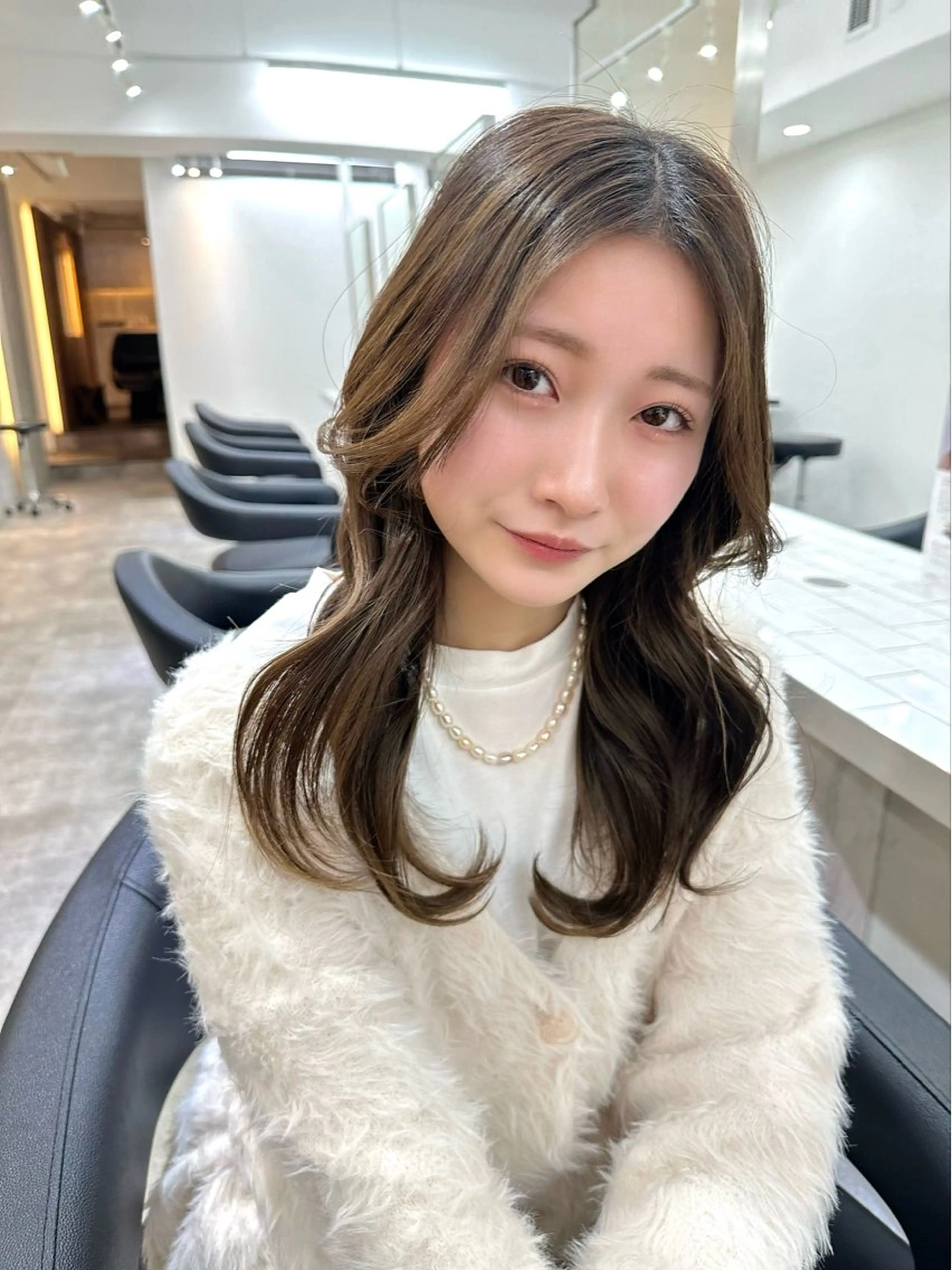 ロング カラー ミディアムレイヤー 添田晃基のヘアスタイル