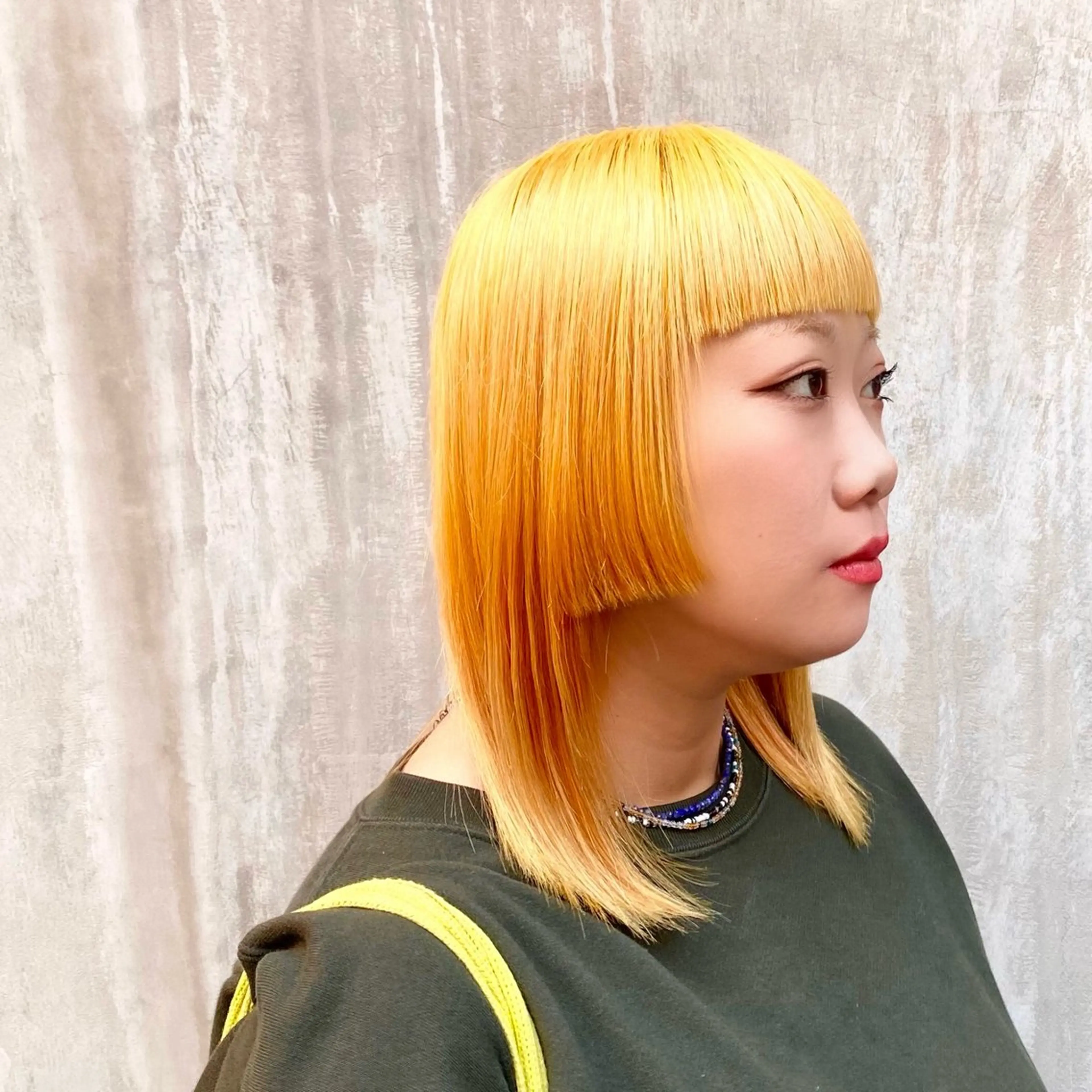 ミディアム カラー ブリーチ ハイトーンカラー インナーカラー イエローカラー カット ヘアカラー トリートメント 艶髪と透明感を ‼️/若林のヘアスタイル