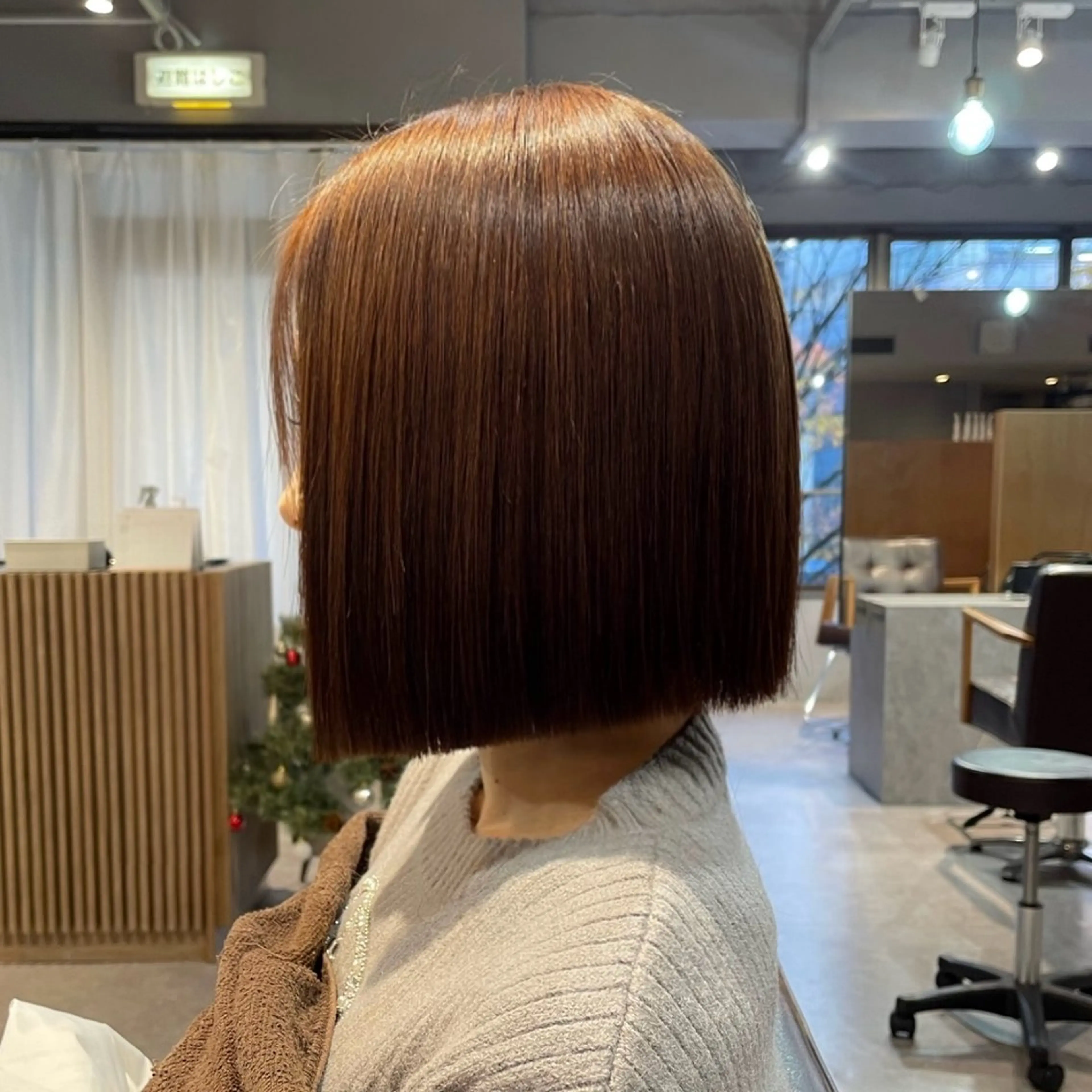 ショート カラー ベージュカラー ブリーチ ブラウンカラー ブラウンベージュ ブリーチなしカラー カット ヘアカラー 縮毛矯正 トリートメント Mimi🎀ブリーチ なし透明感 Ｗカラーのヘアスタイル