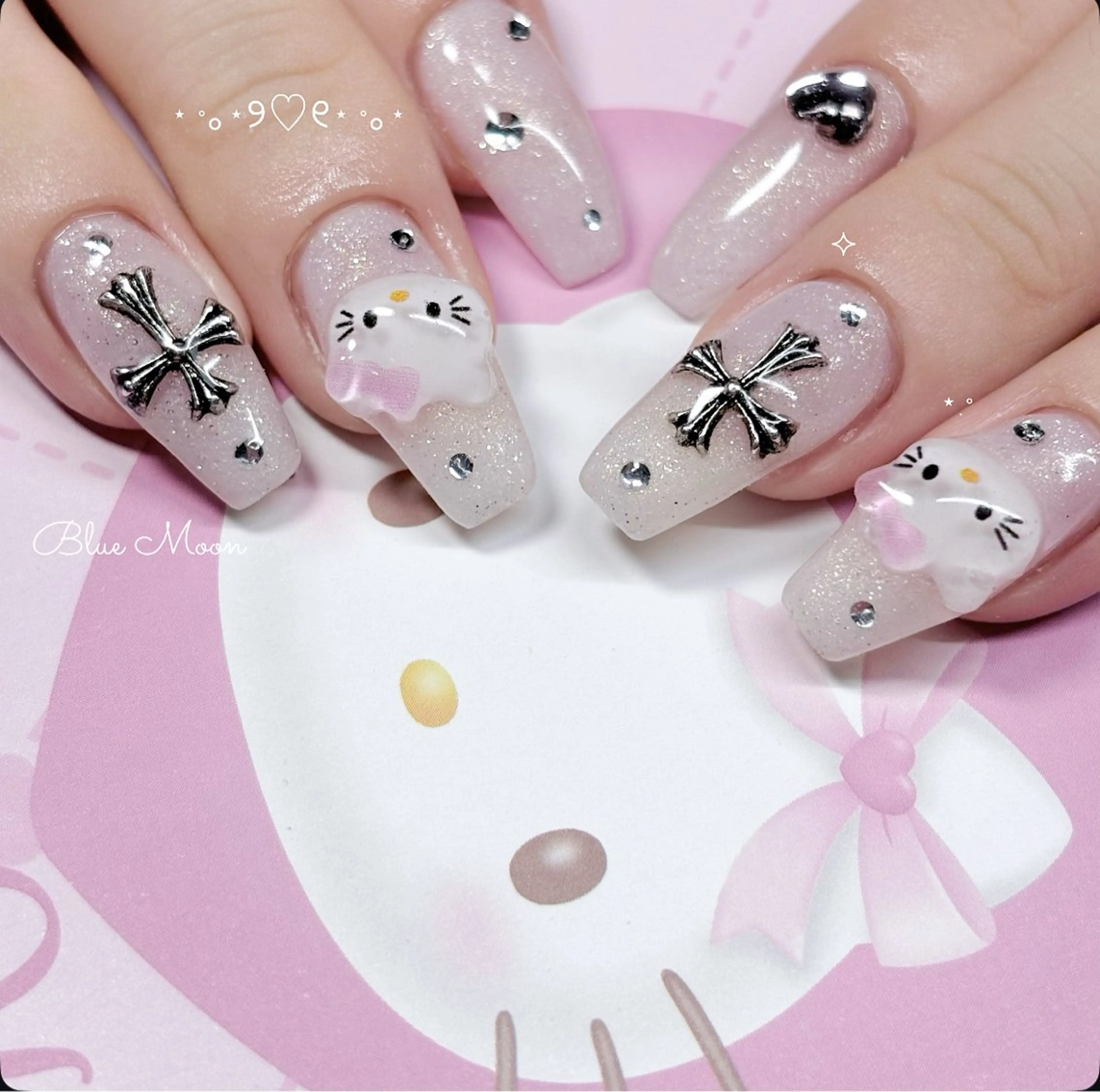 ネイル ハンドネイル フットネイル ハンドケア nail salon Blue Moonのネイルデザイン