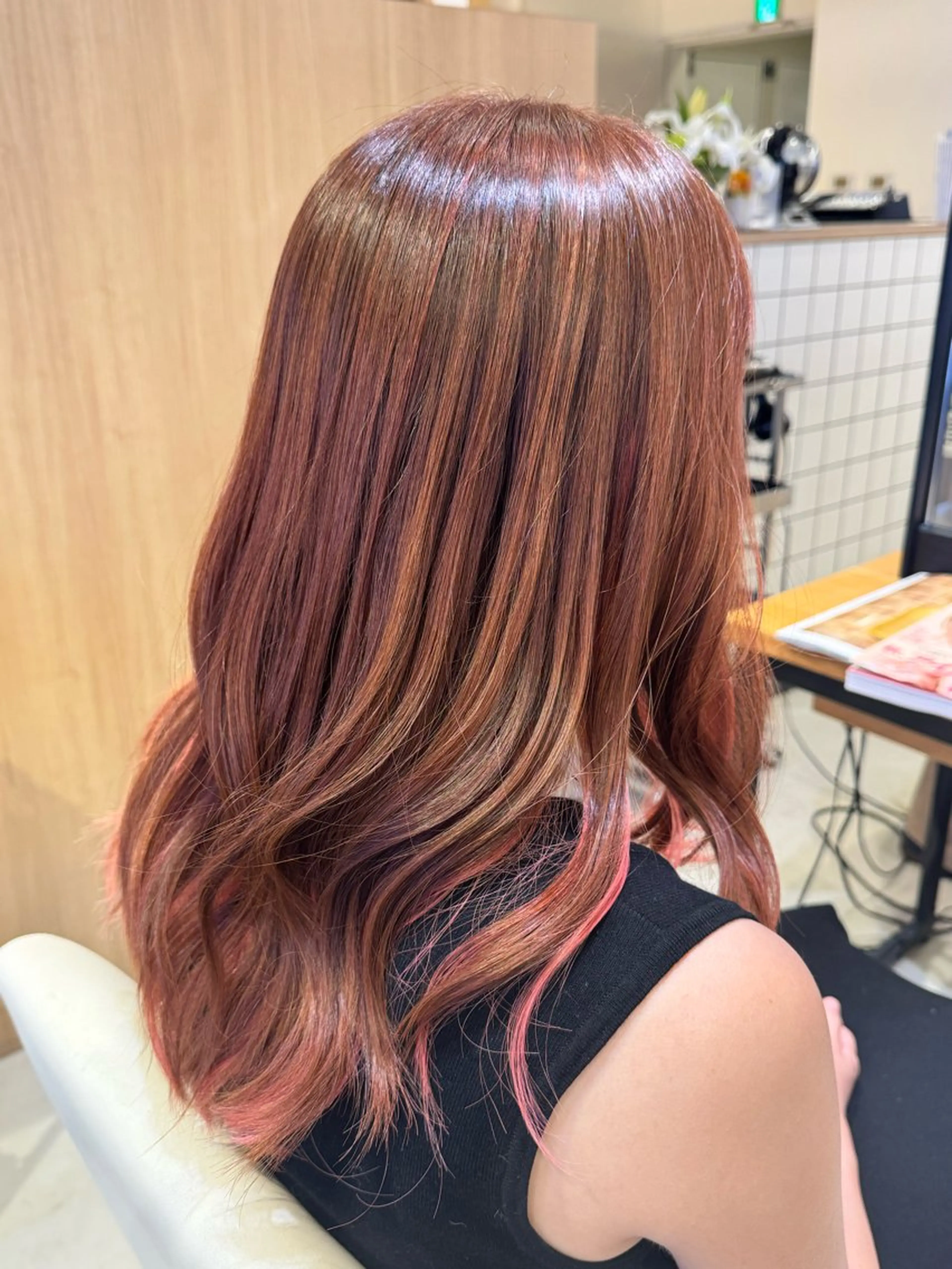 ロング カラー ブリーチ インナーカラー ヘアカラー トリートメント bloomsweet 鈴木駿平のヘアスタイル