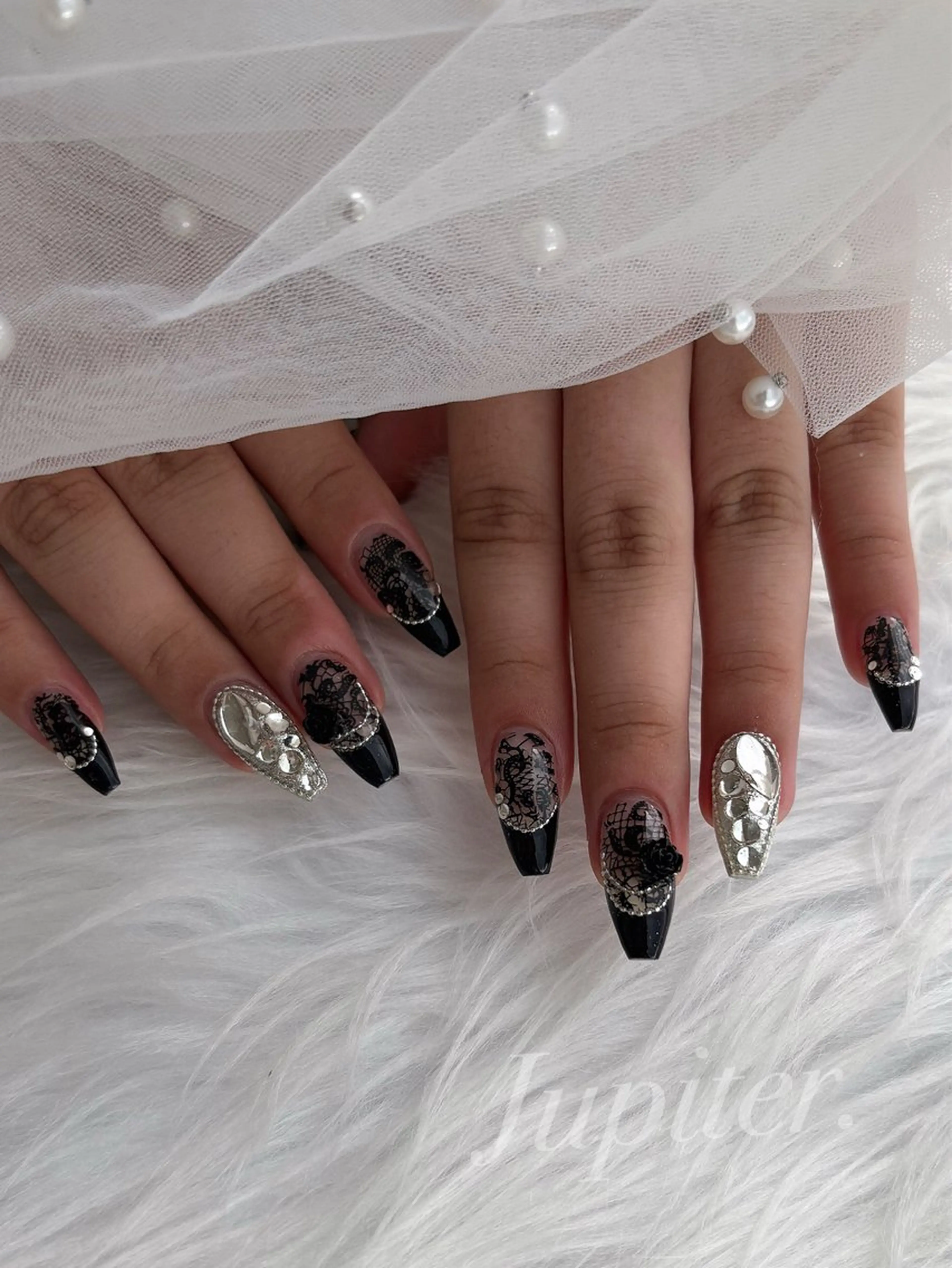 ネイル フレンチネイル 韓国ネイル レース ロングネイル ハンドネイル Jupiter .のネイルデザイン