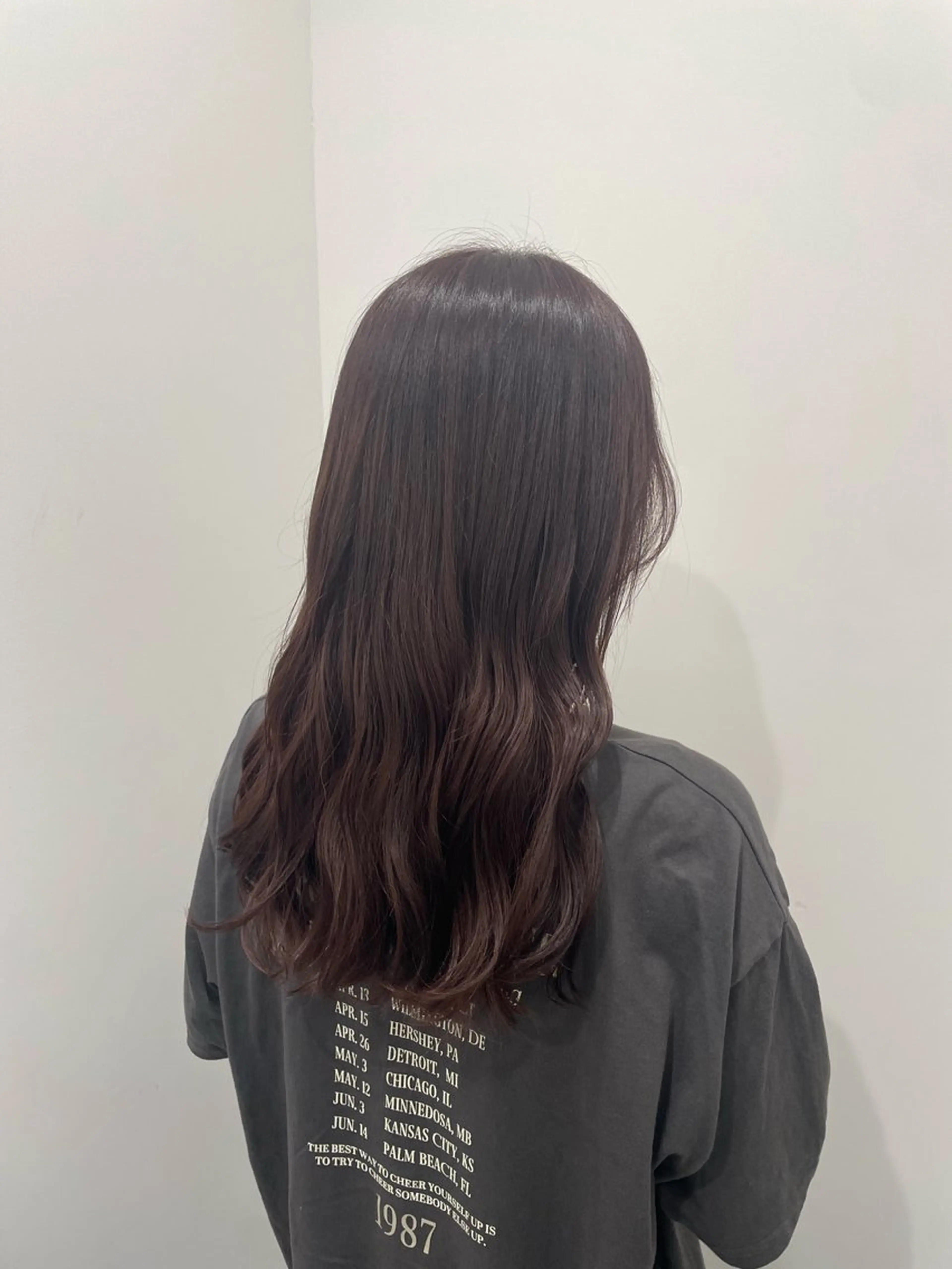 セミロング 西能 心音のヘアスタイル
