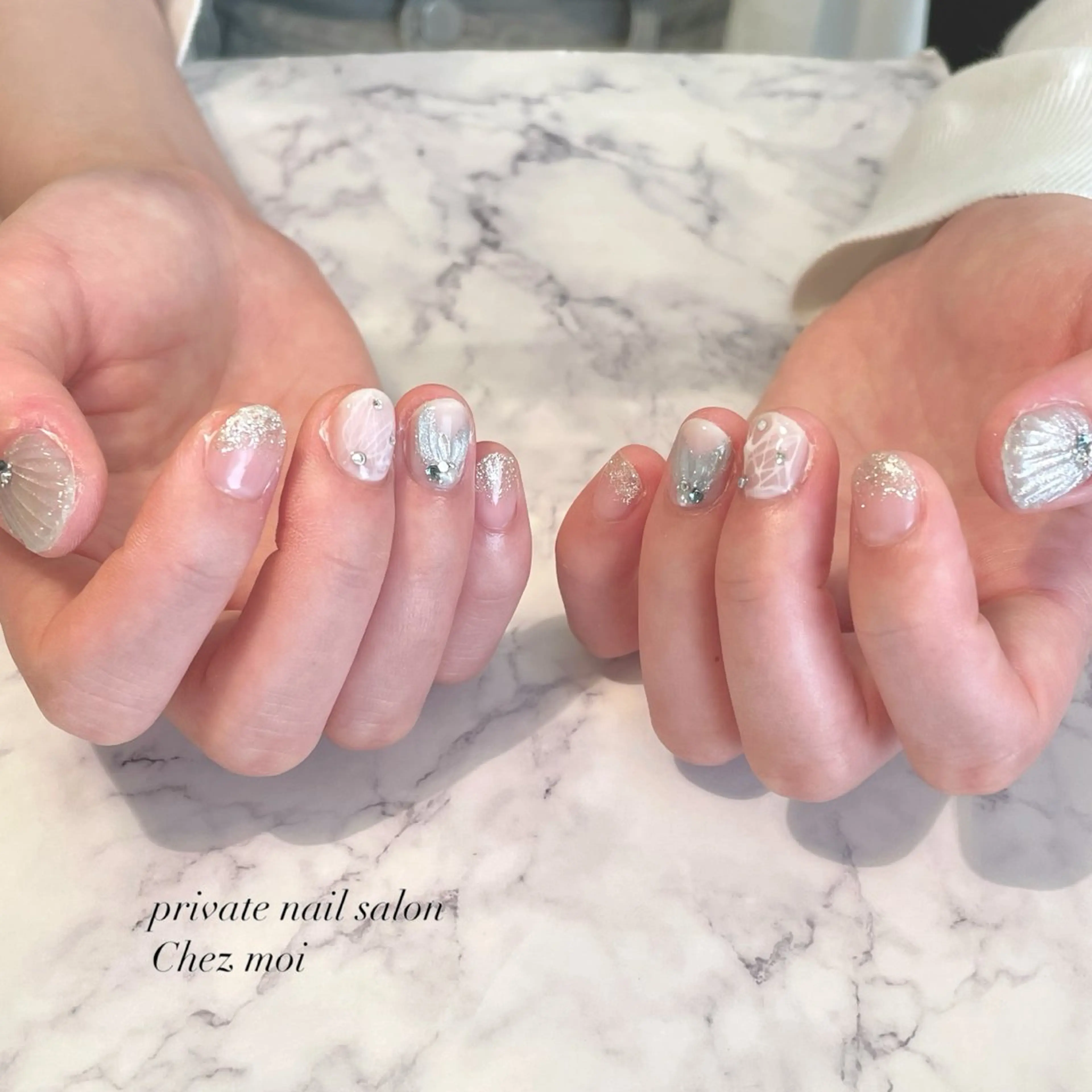 ネイル KOMINE TOMOKOのネイルデザイン