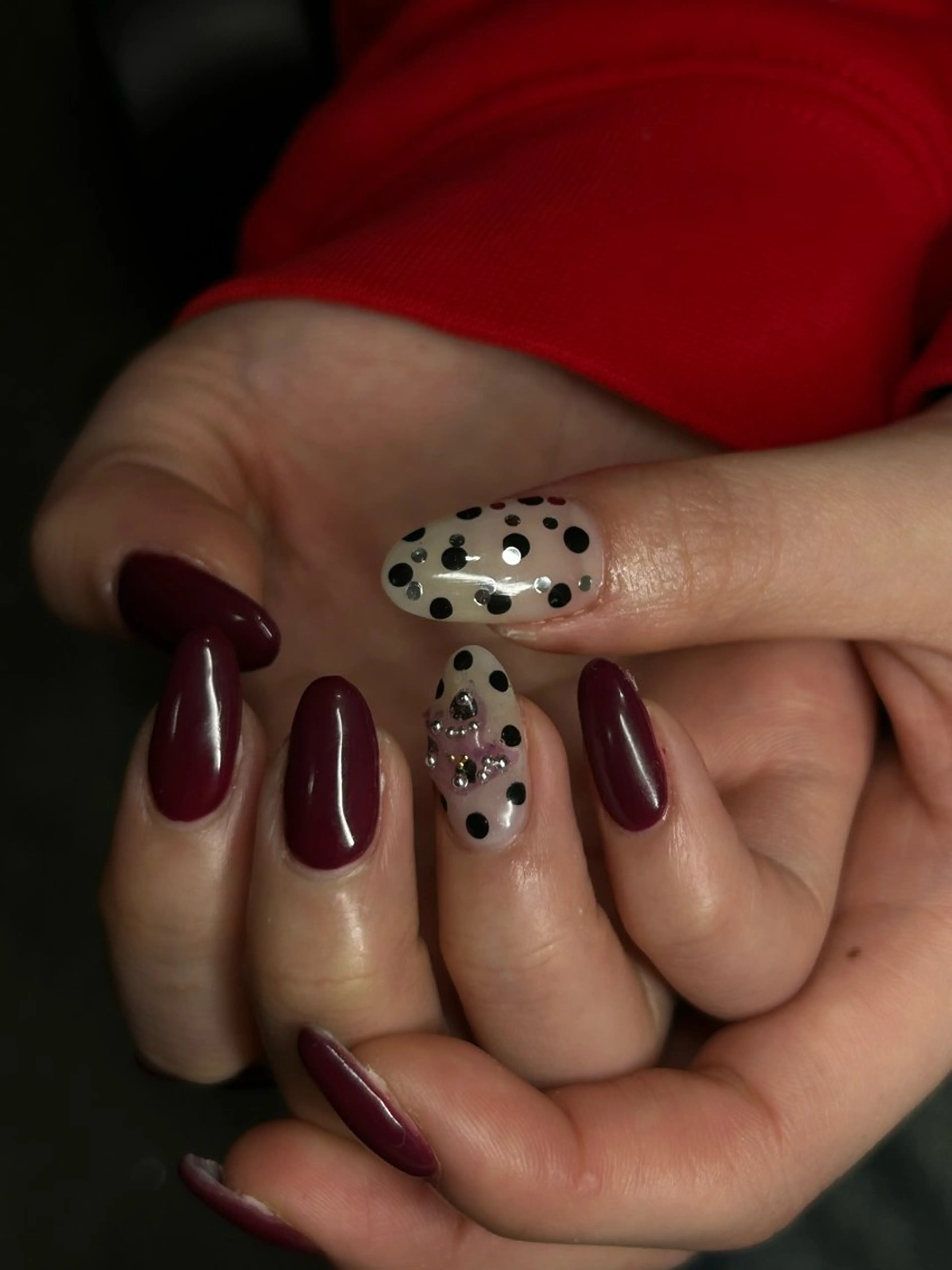 ネイル ドット ニュアンスネイル Yuni.所属・sakae yurinaのネイルデザイン
