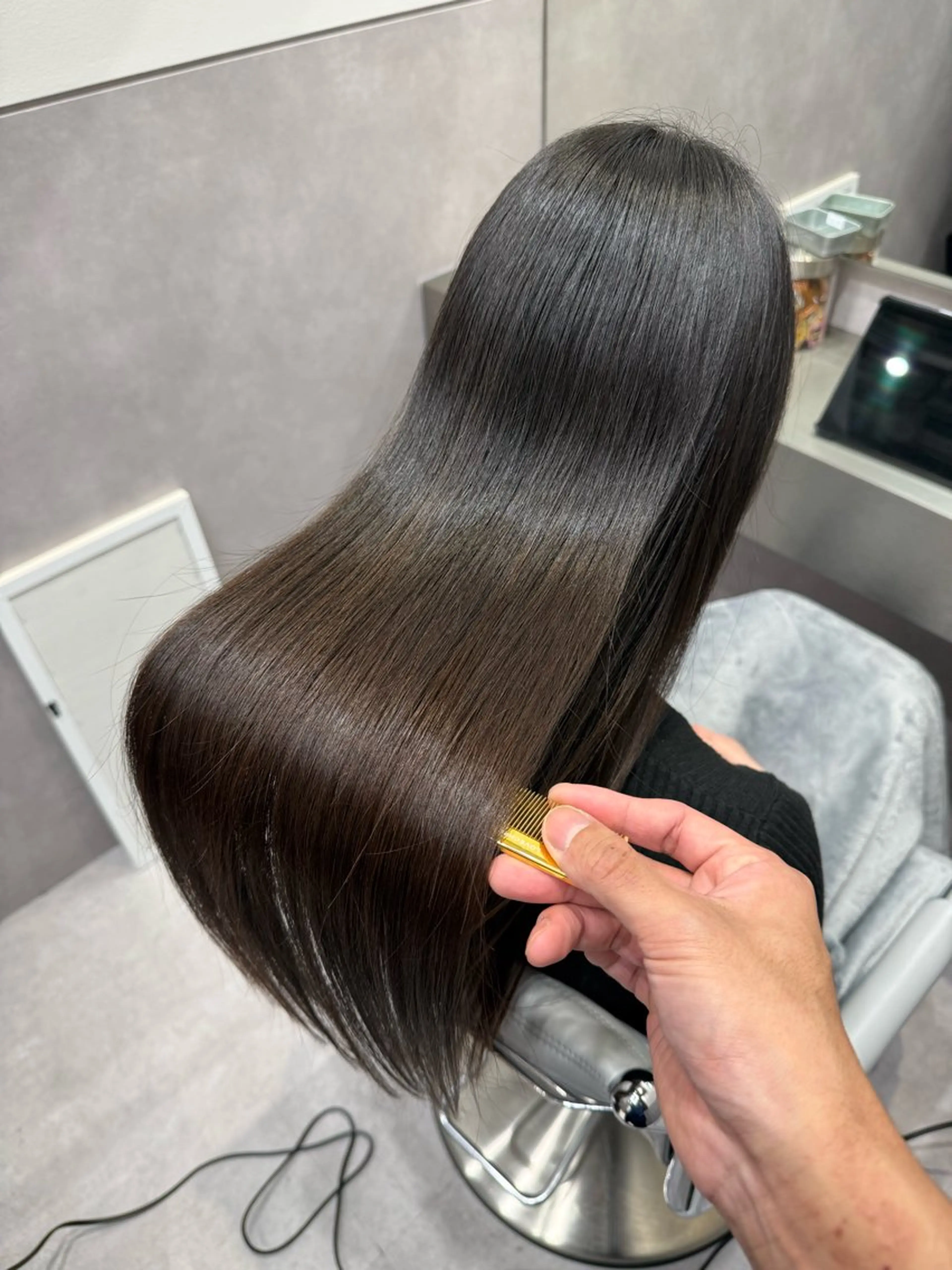 ロング トリートメント SALOWIN心斎橋Suite店所属・【髪質改善の専門店】 🫧鷹司郎のヘアスタイル