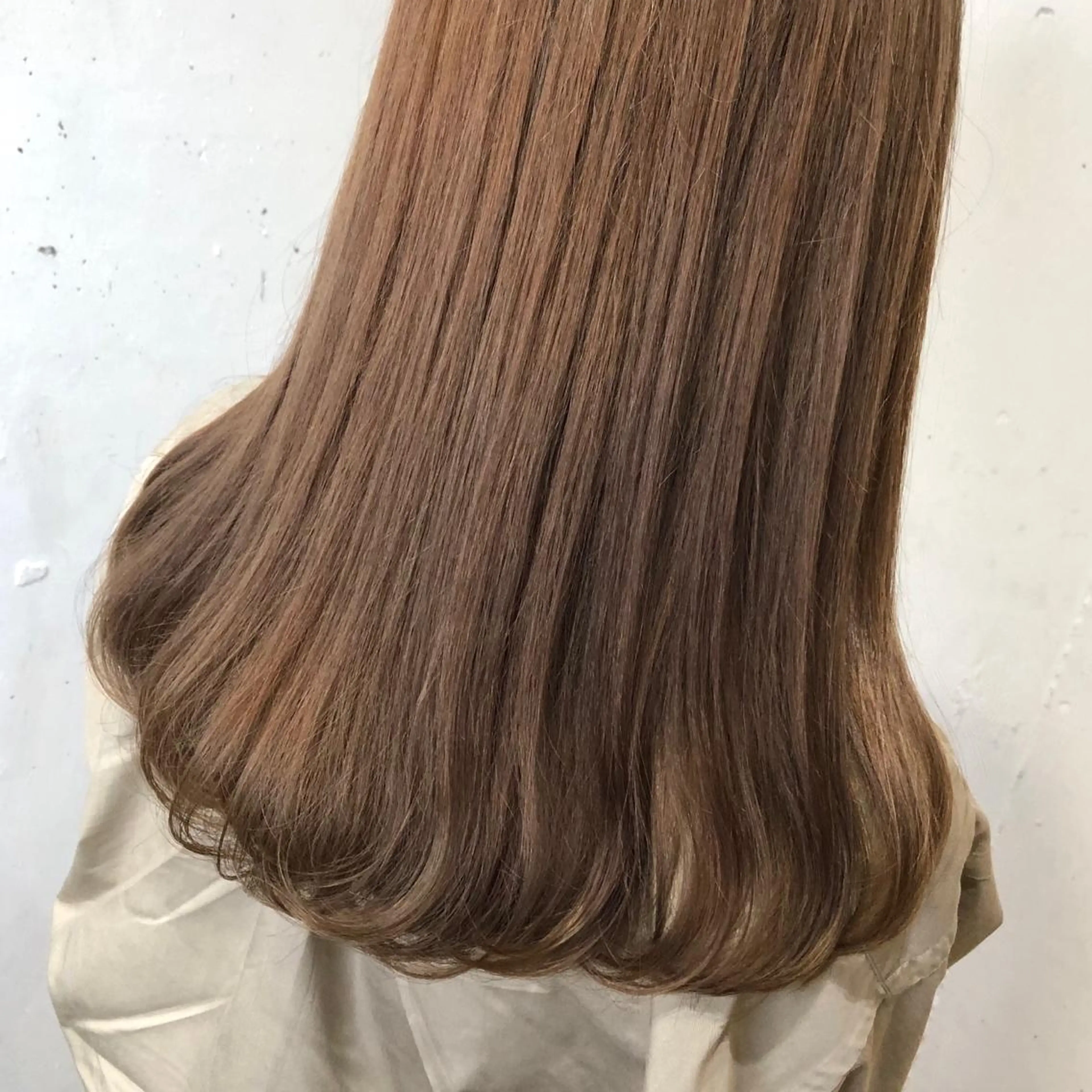 ロング カラー パーマ ヘアアレンジ 八巻 晴香のヘアスタイル