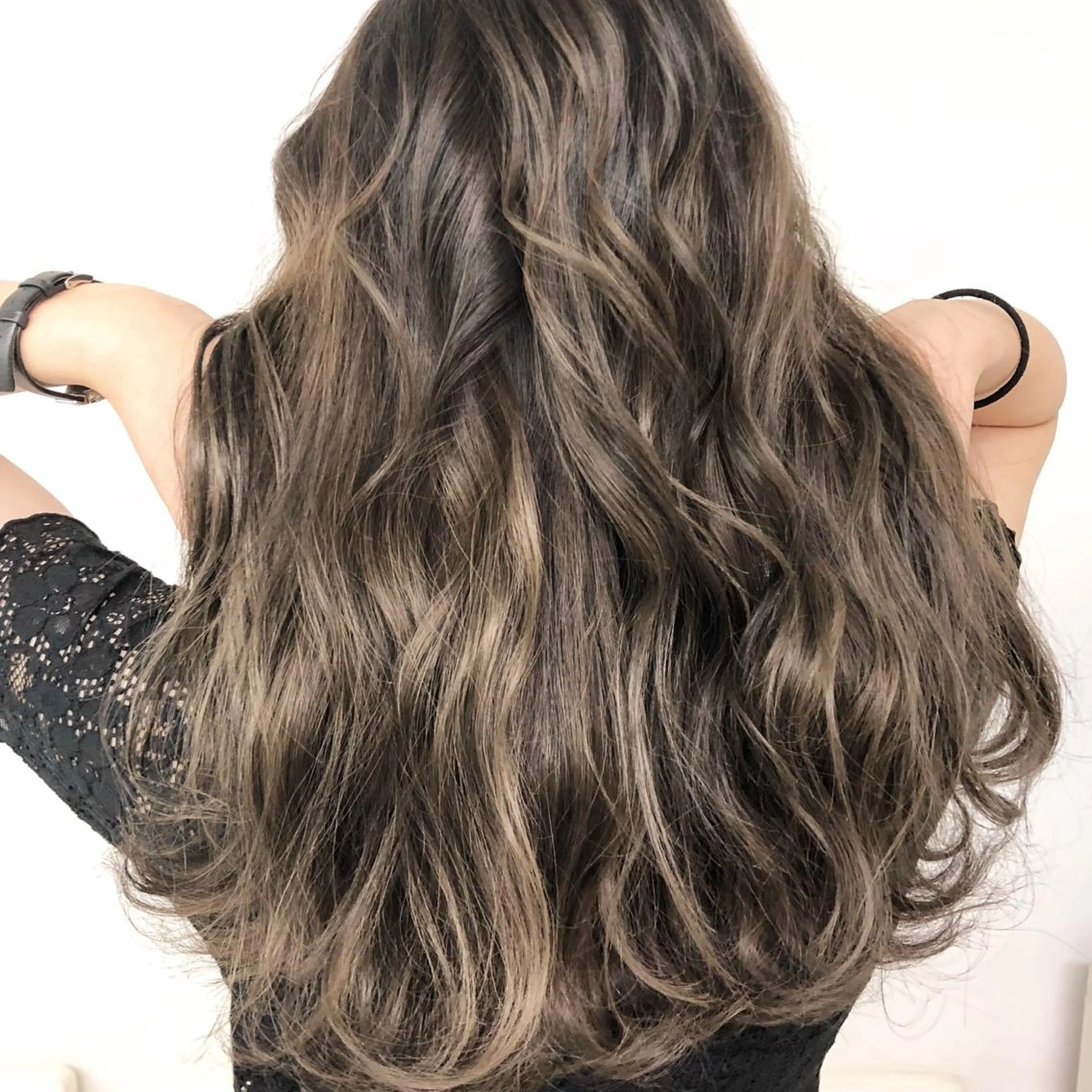 カラー 三鷹で1番ショート ボブをカットする新谷のヘアスタイル