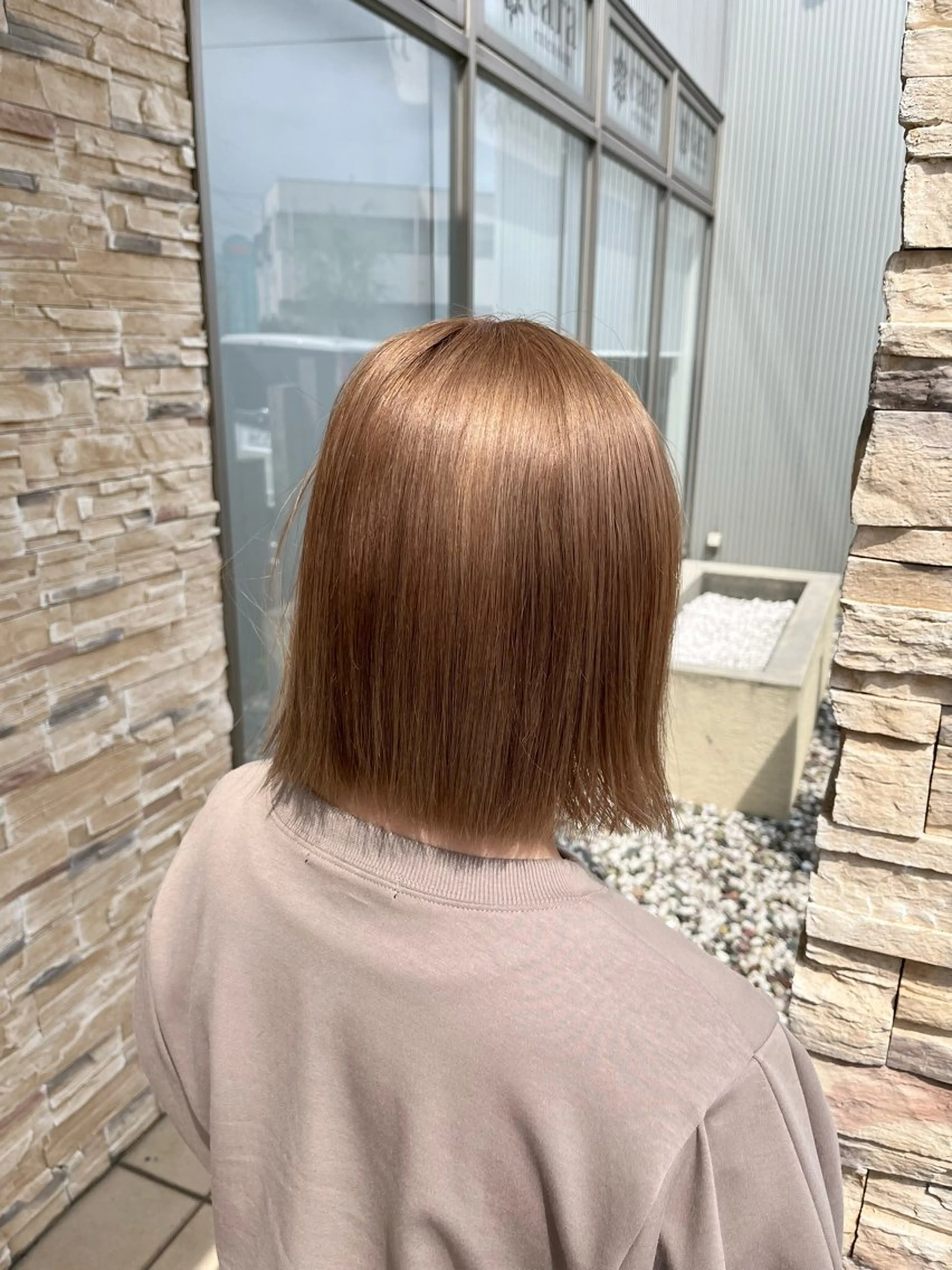 ショート カラー ヘアカラー トリートメント 諸岡 玲のヘアスタイル