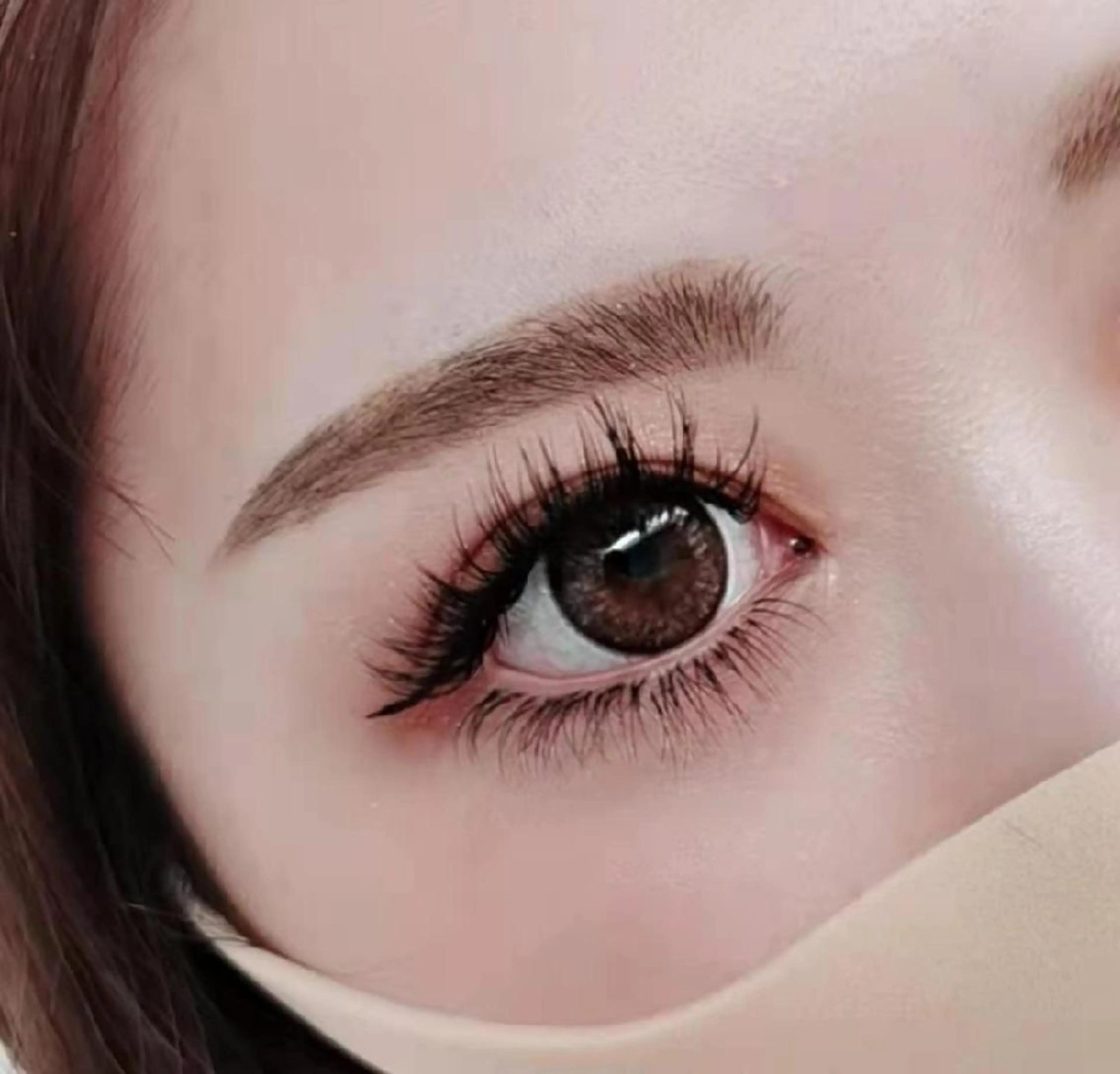 マツエク・マツパ 付け放題 胡蝶蘭レディースサロン所属・胡蝶蘭レディースサロ ン眉マツパエクステの眉毛・アイブロウイメージ