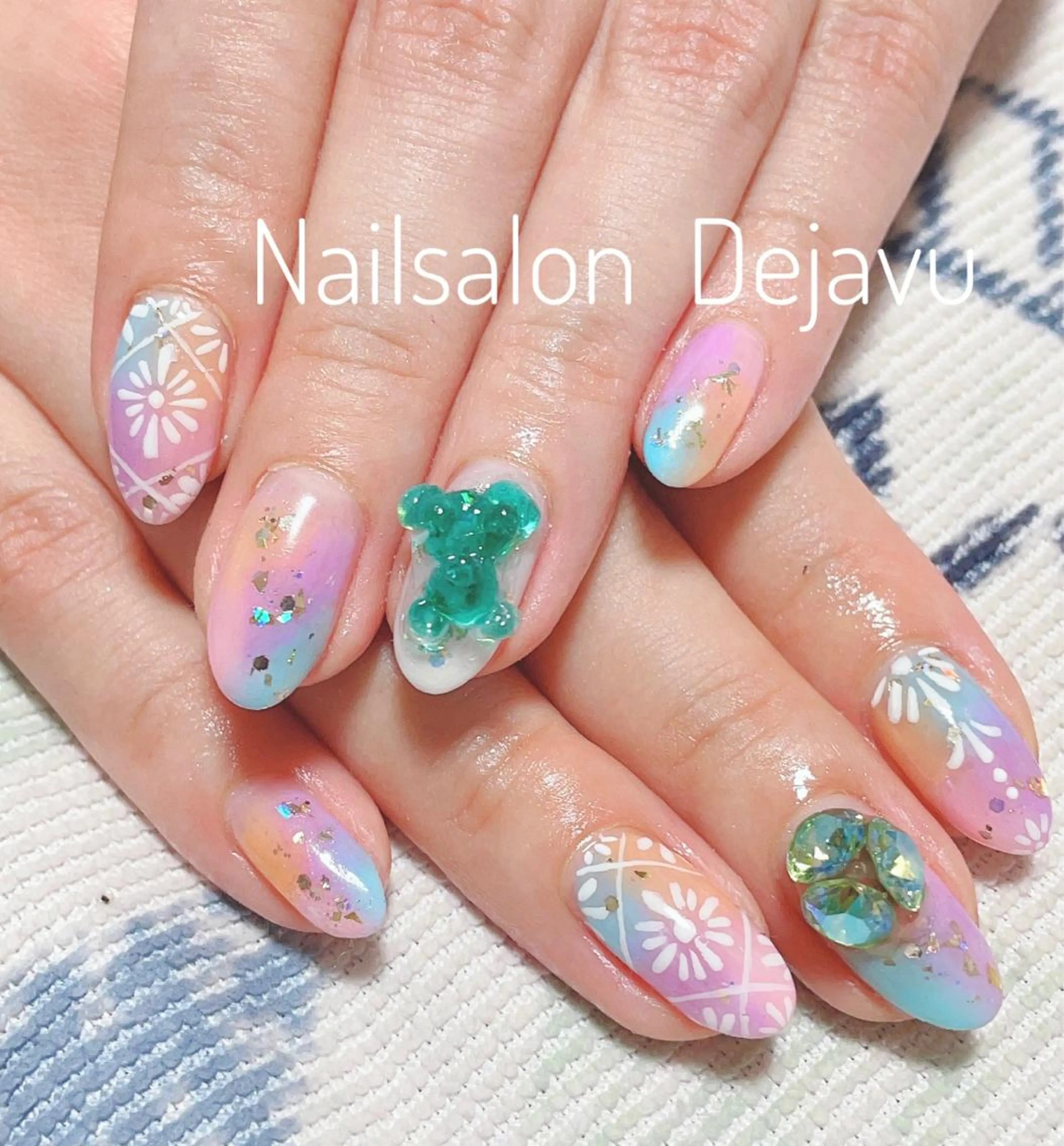ネイル アートネイル クリアネイル ラメ(グリッター) ストーンネイル Dejavu所属・Nail salon Dejavu 🌿のネイルデザイン