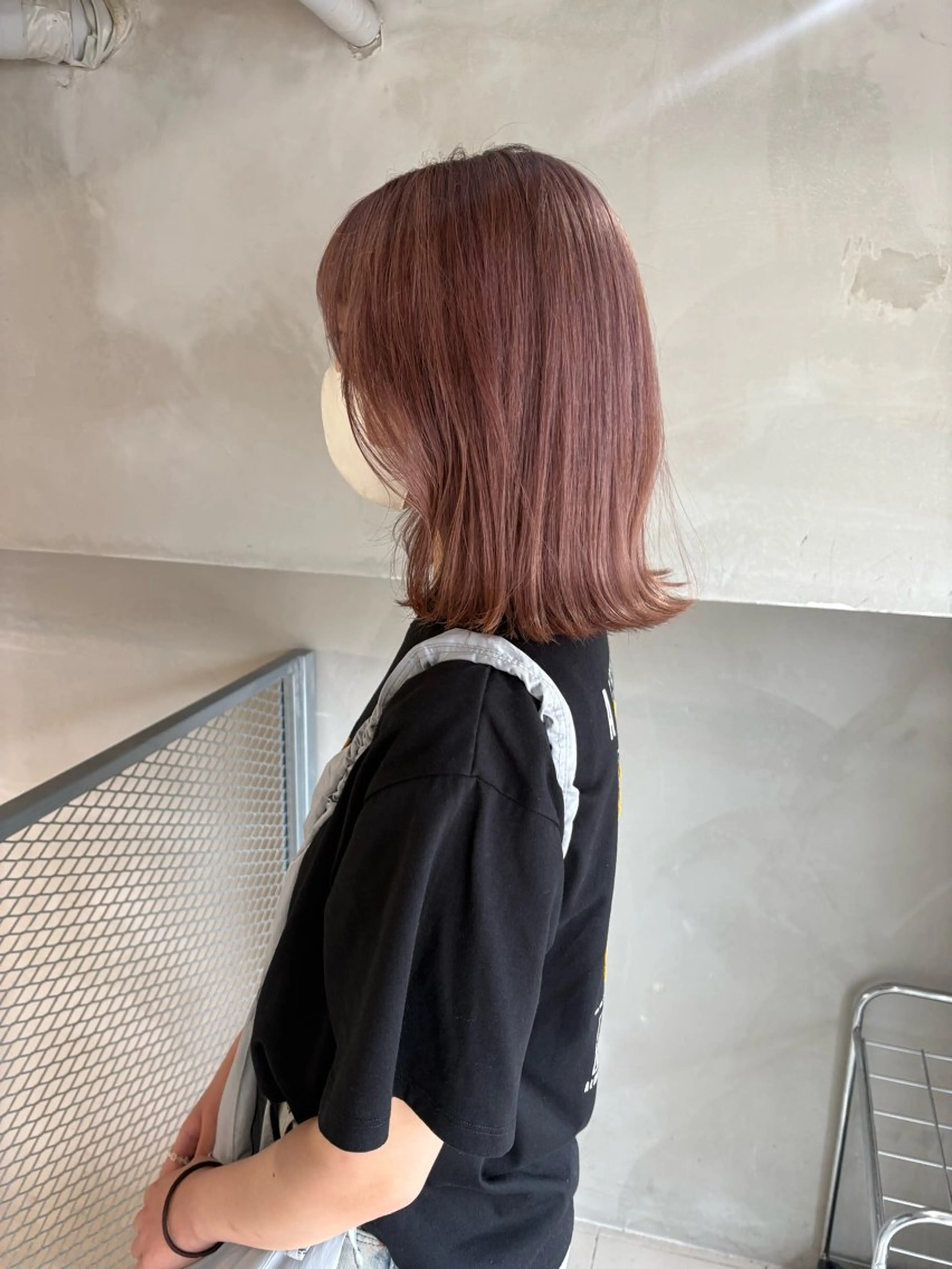 ミディアム カラー ブリーチ ラベンダーカラー ピンクカラー ピンクラベンダー カット ヘアカラー 透明感カラー🫧 nanohaのヘアスタイル