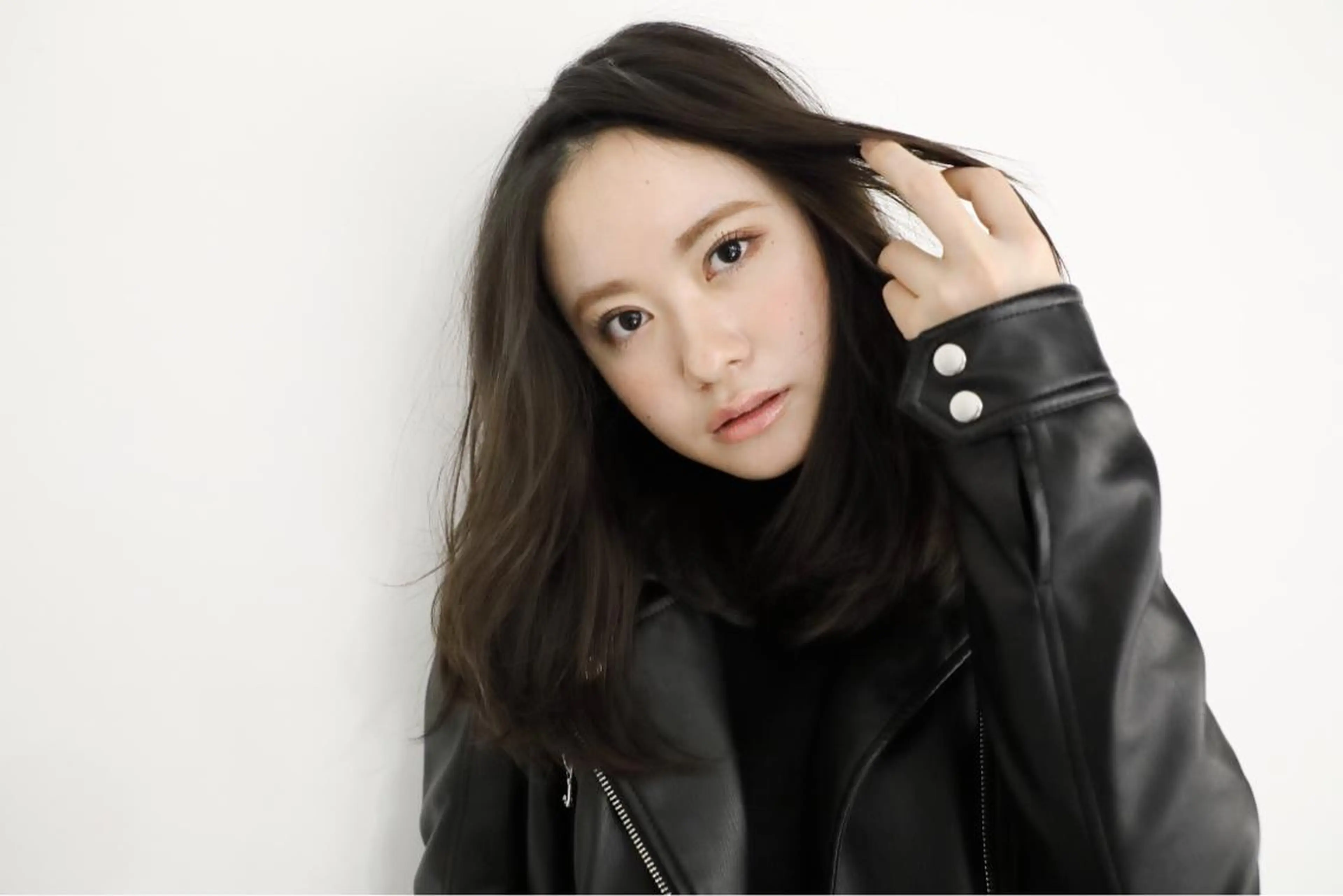 ミディアム カラー パーマ ヘアアレンジ メンズ キッズ マツエク・マツパ アイブロウ メンズハイライト 透明感カラー ハイライトカラー 眉カラー ハイライト Endearing 銀座/レイヤーカットのヘアスタイル