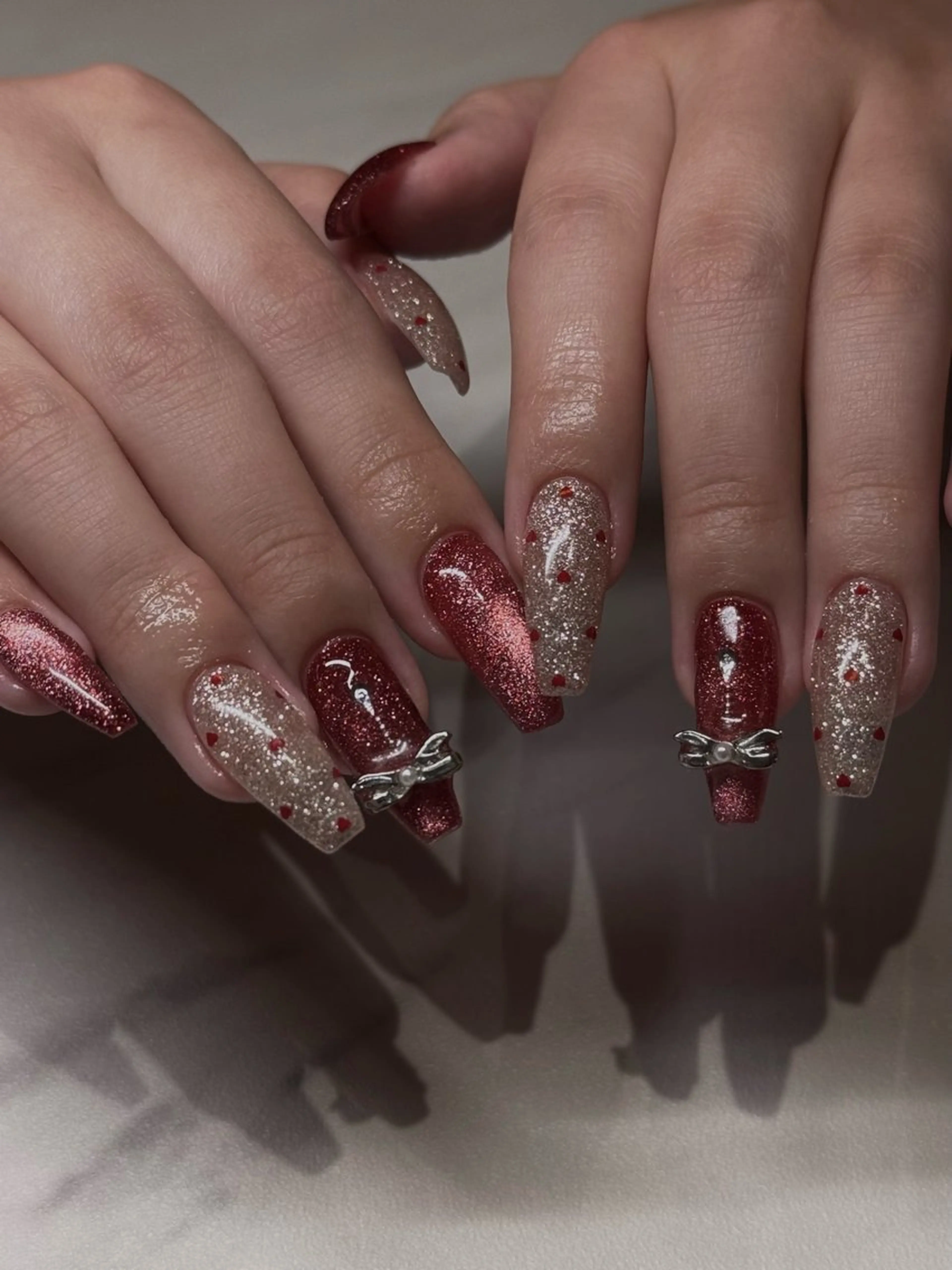 ネイル ハンドネイル mikoto 🎀 艶々美フォルムのネイルデザイン