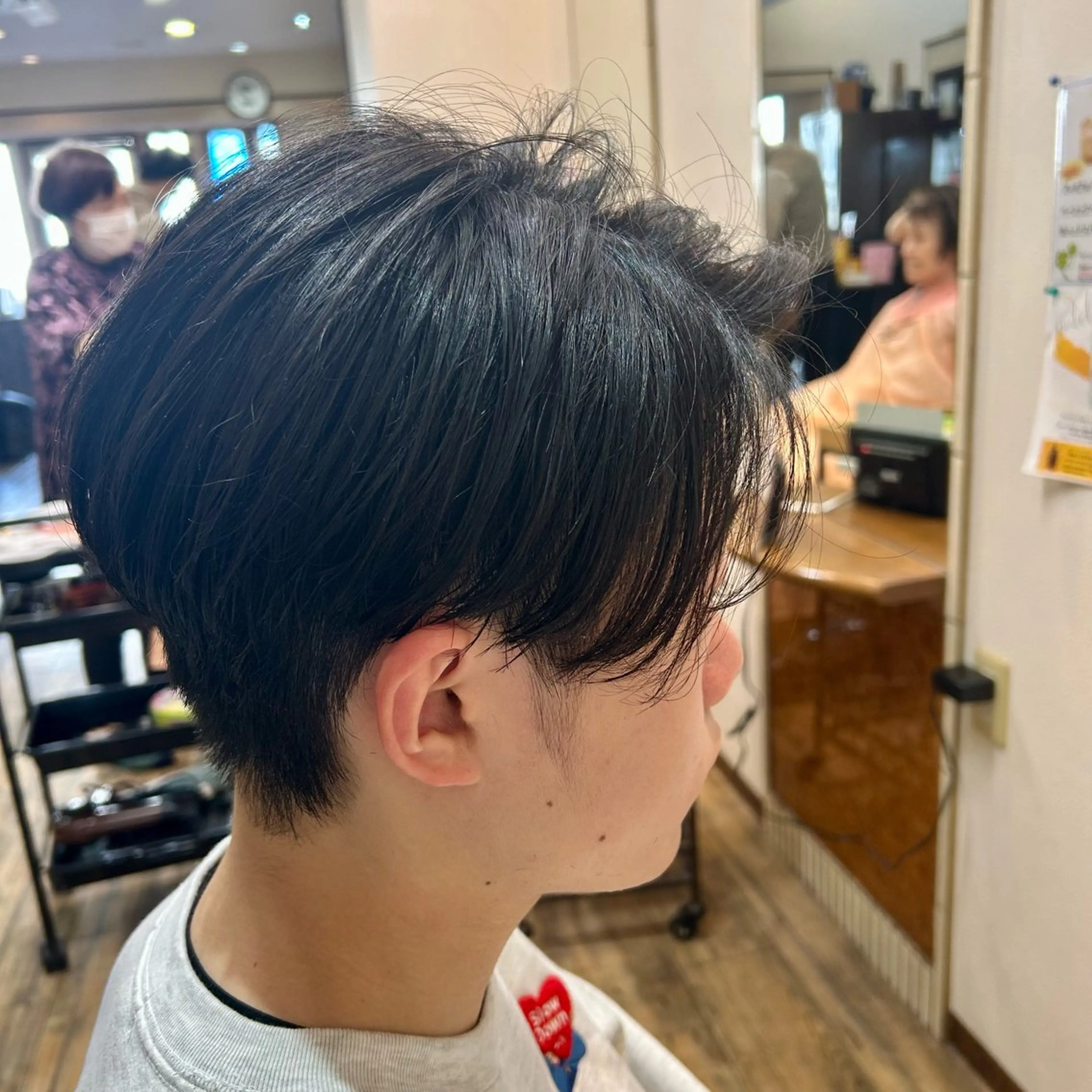 メンズ センターパート メンズパーマ 中野 聖人のヘアスタイル