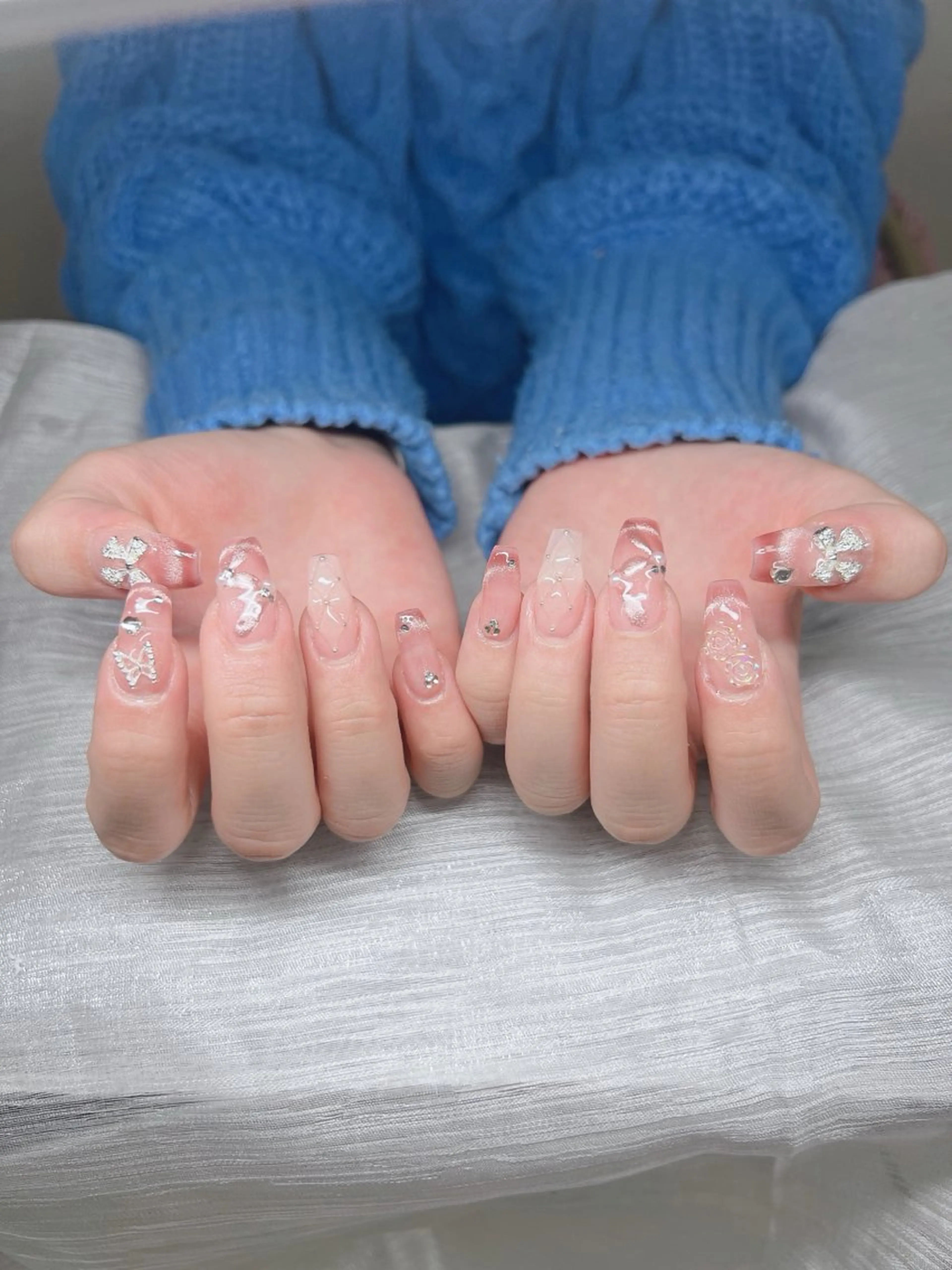 ネイル 長さ出し グラデーション 卒業式 キラキラネイル マグネットネイル Lee Nails チップ長さだし専門店のネイルデザイン