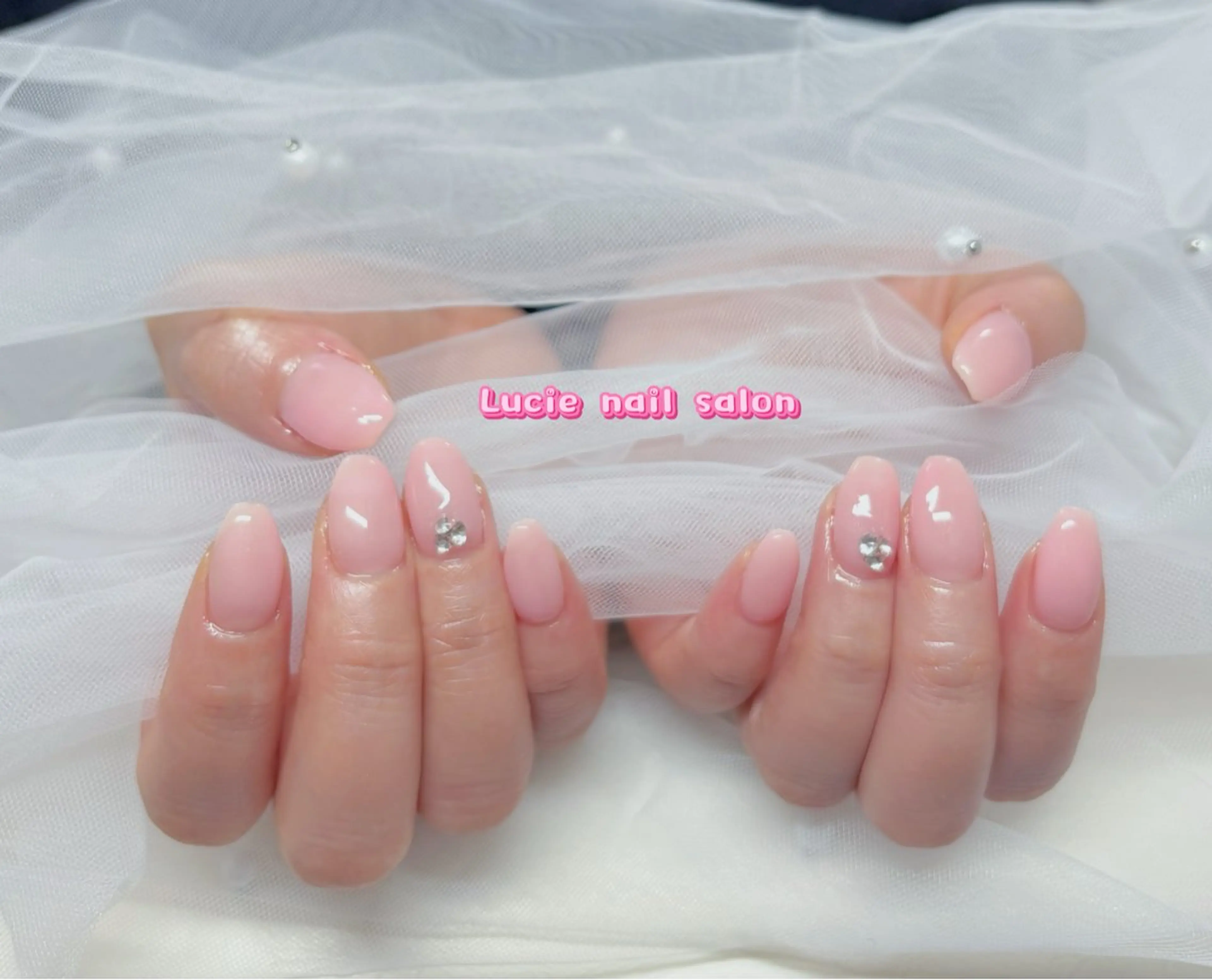 ネイル フレンチネイル ジェルネイル グラデーション 持ち込み オフィスネイル ハンドネイル LUCIE NAILのネイルデザイン