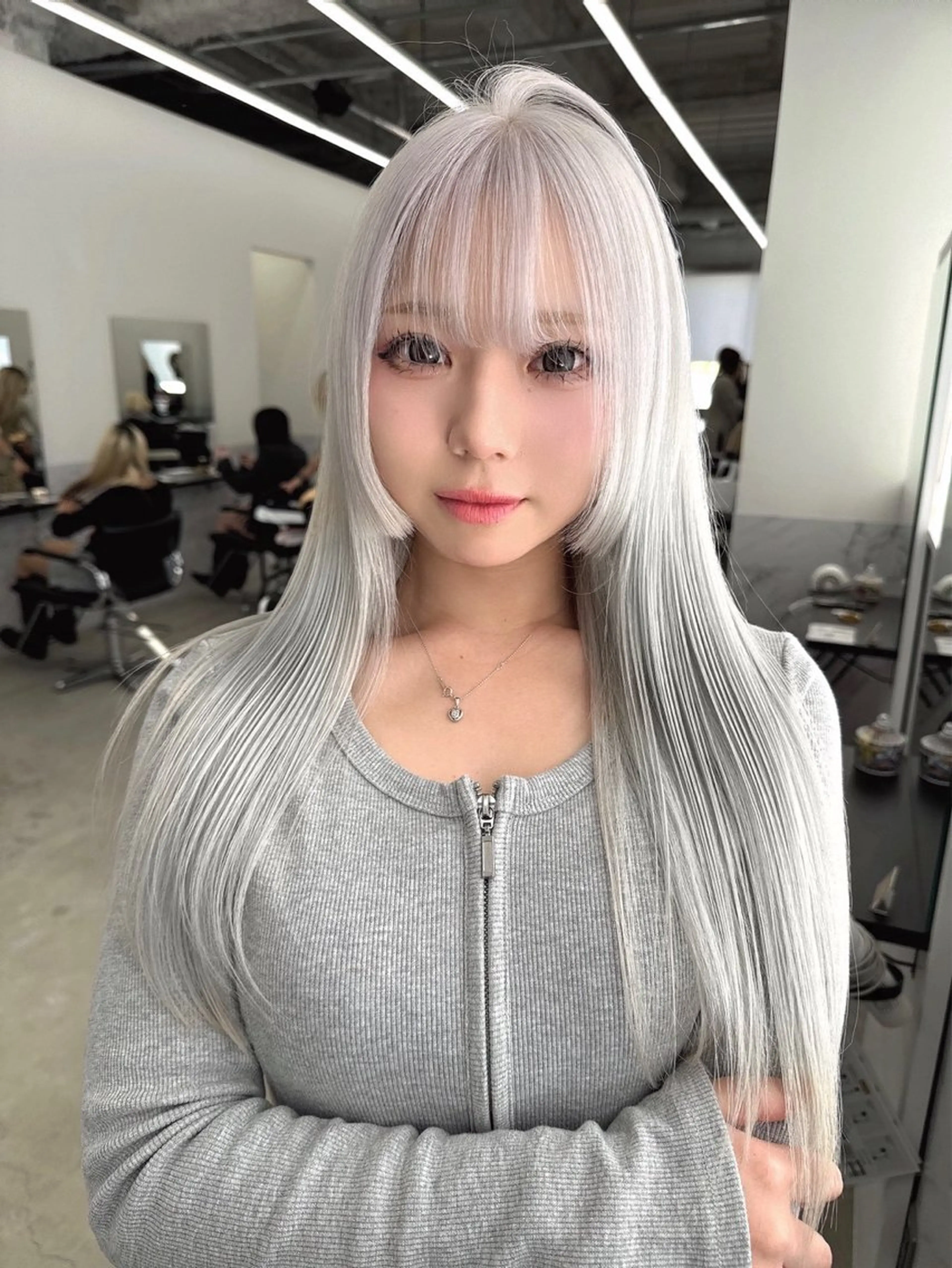 カラー ヘアカラー トリートメント 佐藤 侑哉のヘアスタイル
