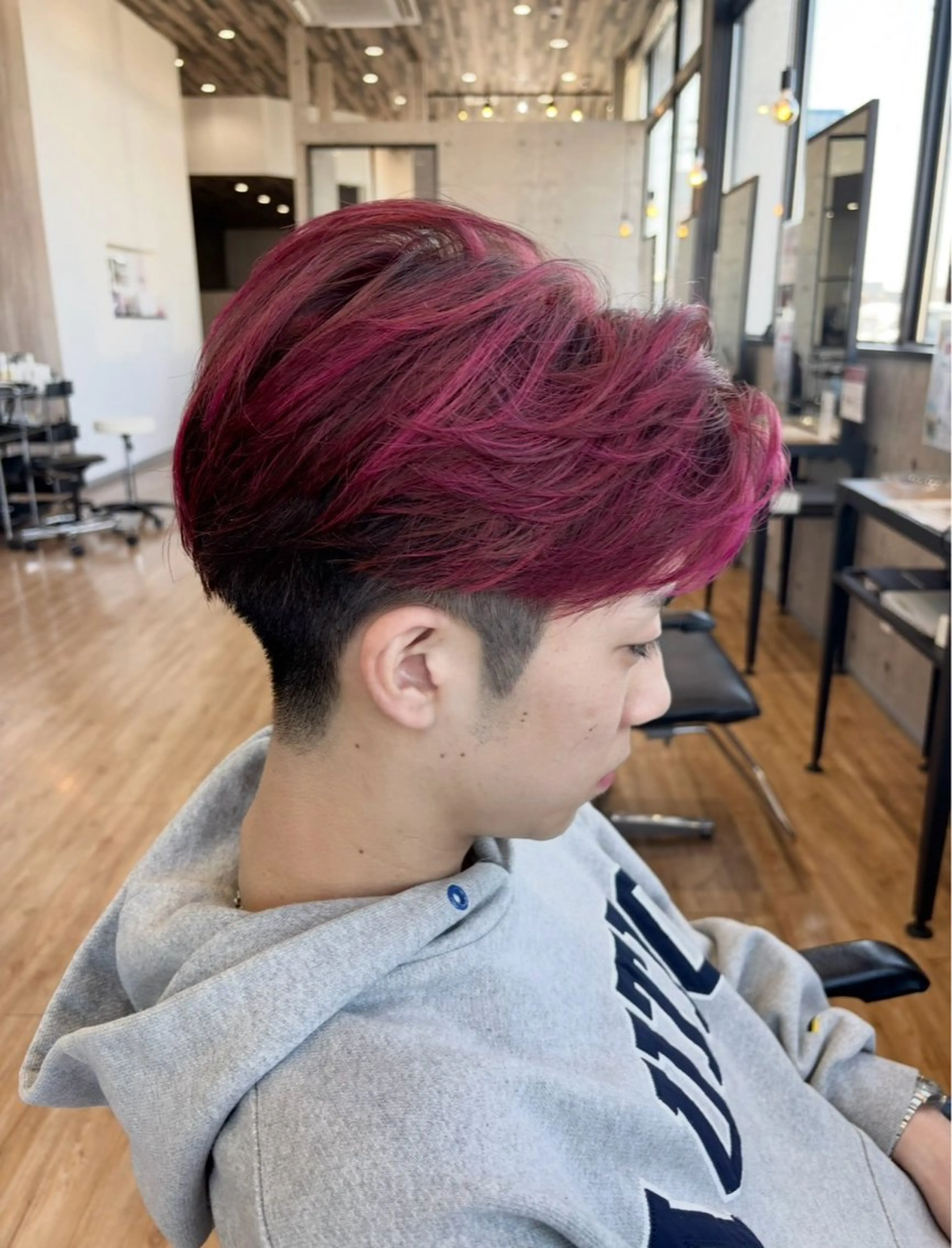 カラー メンズ パーマ ハイトーン×レイヤー 🔥小林達哉のヘアスタイル