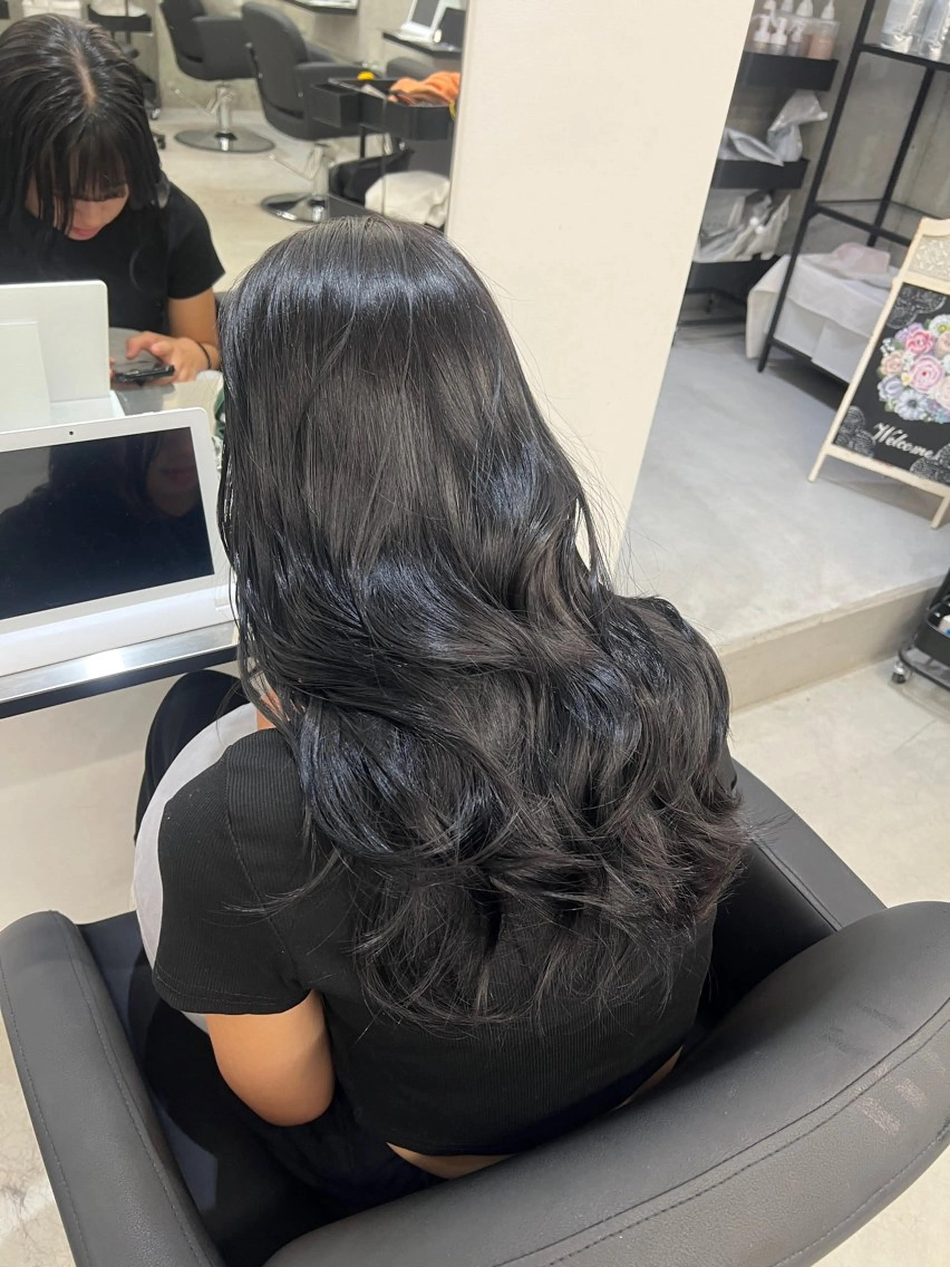 ロング カラー レイヤーカット カット ヘアカラー トリートメント 頓所 大昂のヘアスタイル