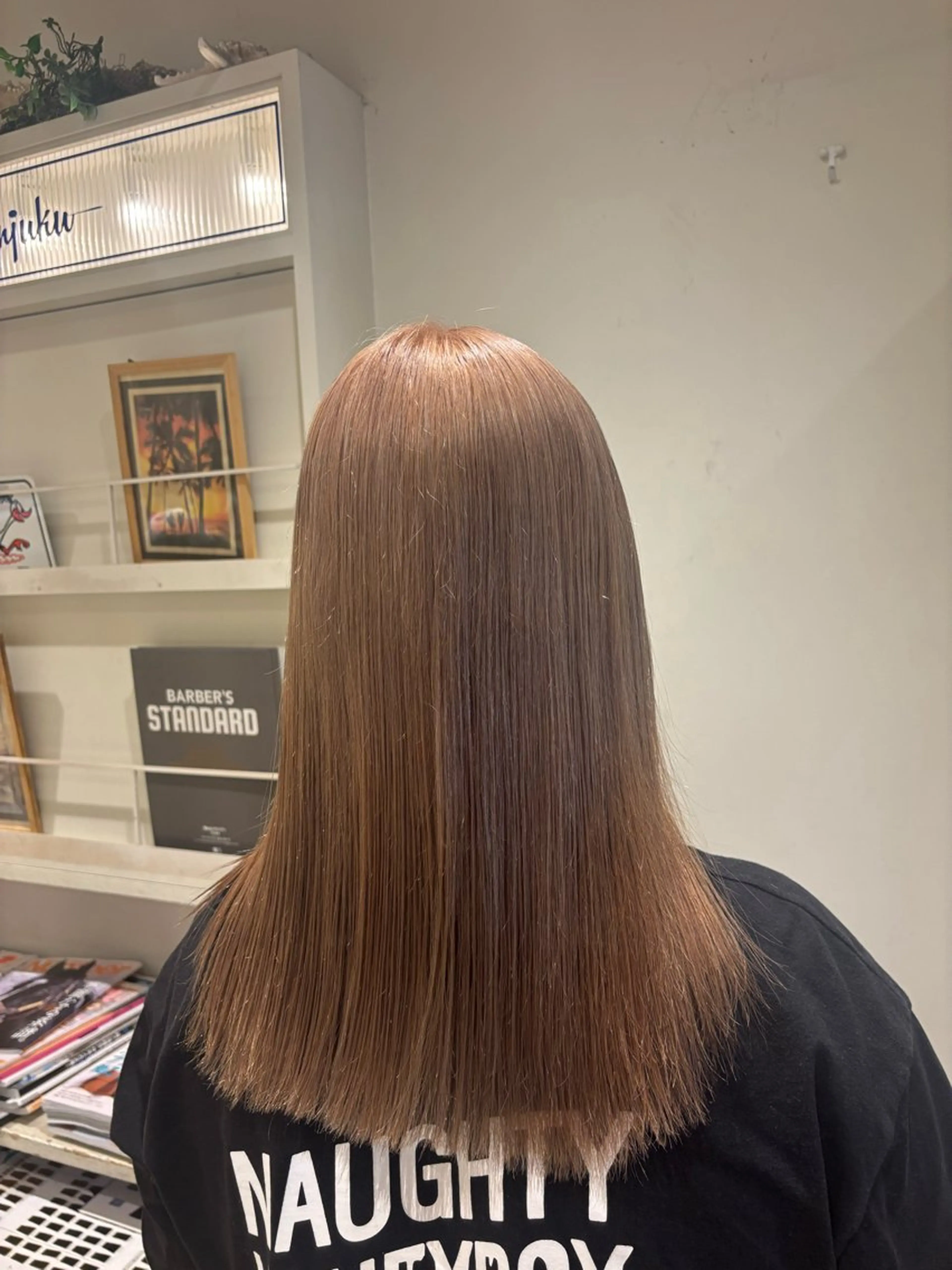 ミディアム カラー カット ヘアカラー トリートメント EIGHT新宿 新井彩斗のヘアスタイル