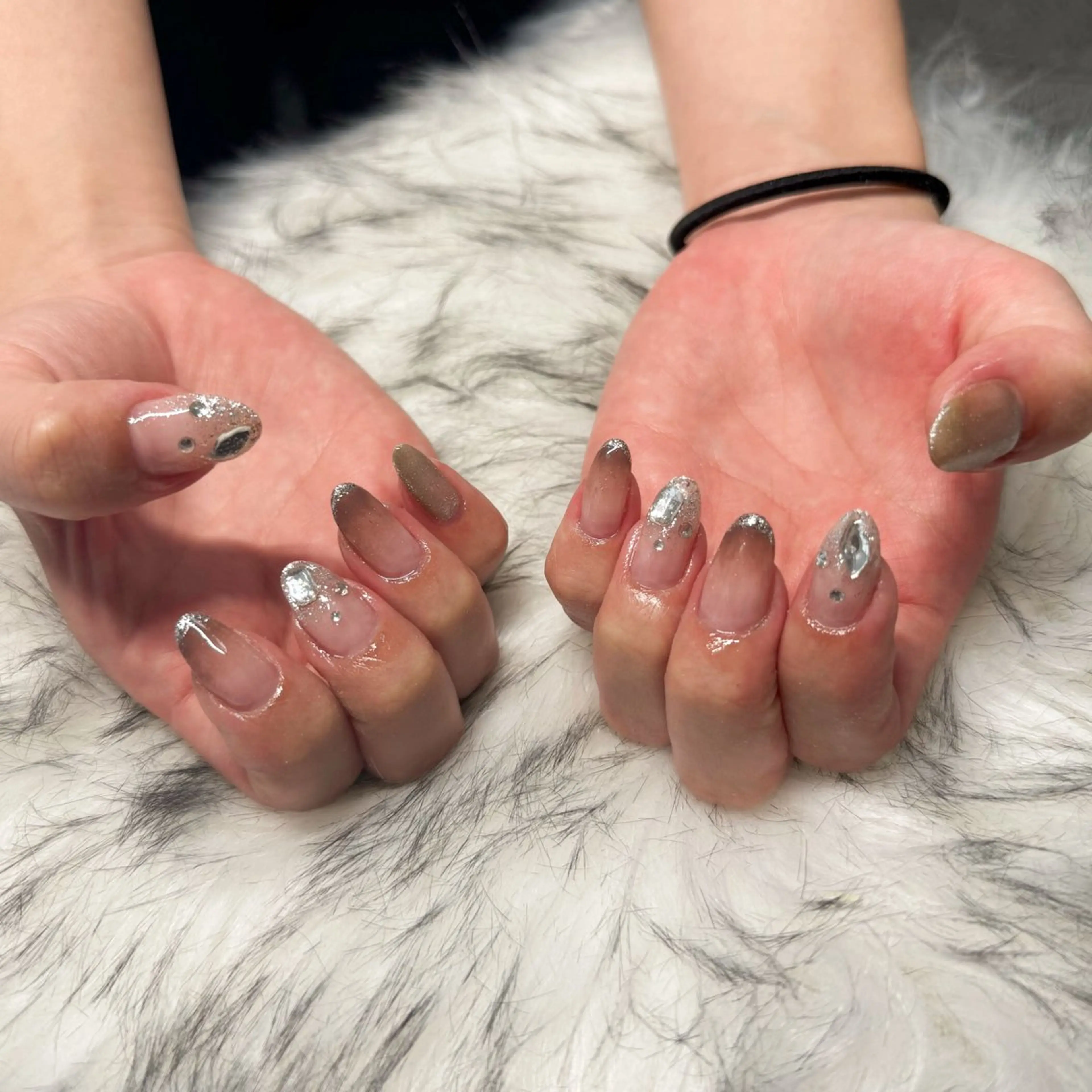 セミロング ハンドネイル mao .のネイルデザイン