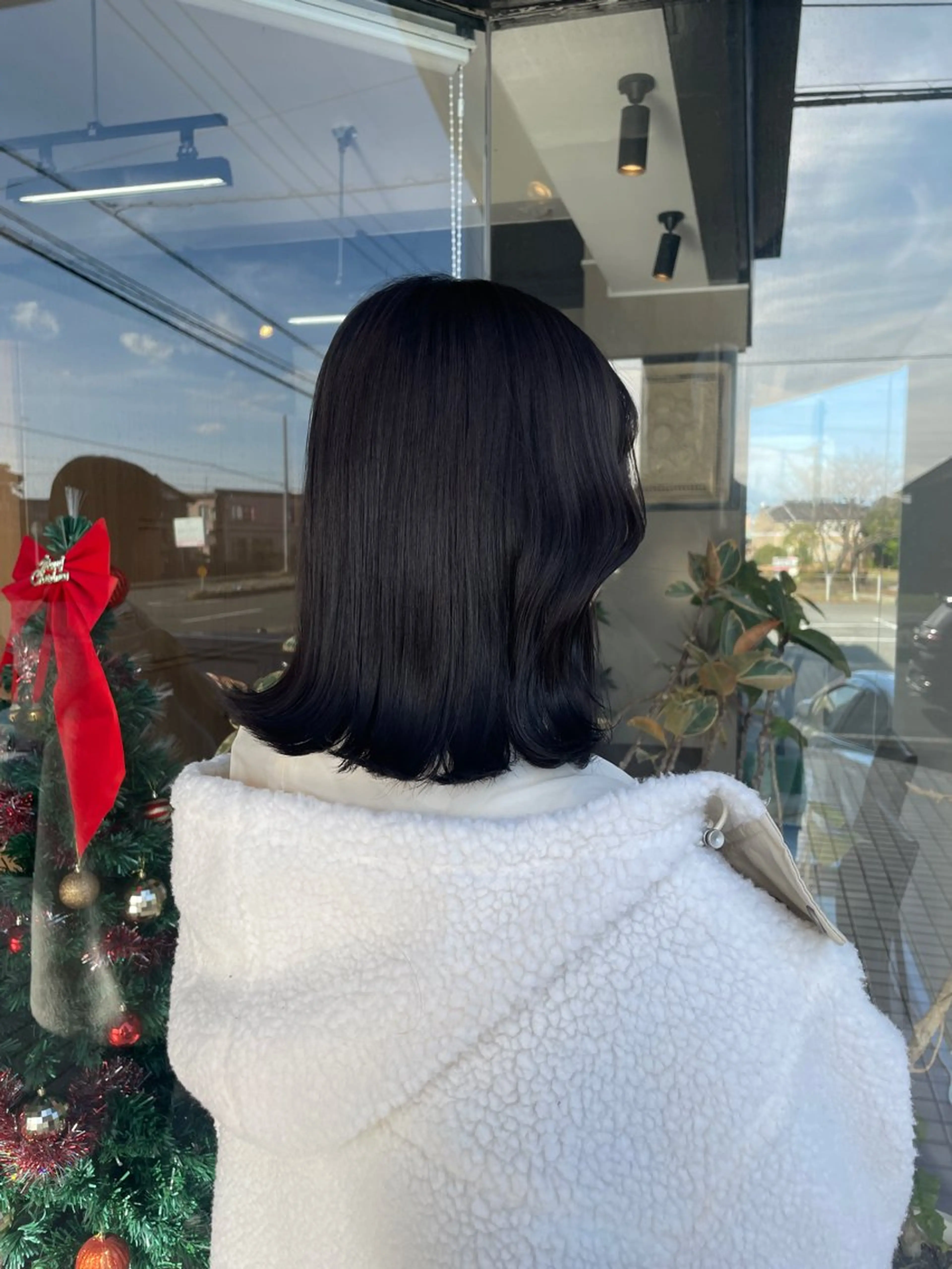 ミディアム カラー 黒髪 透明感カラー マキノ キョウカのヘアスタイル