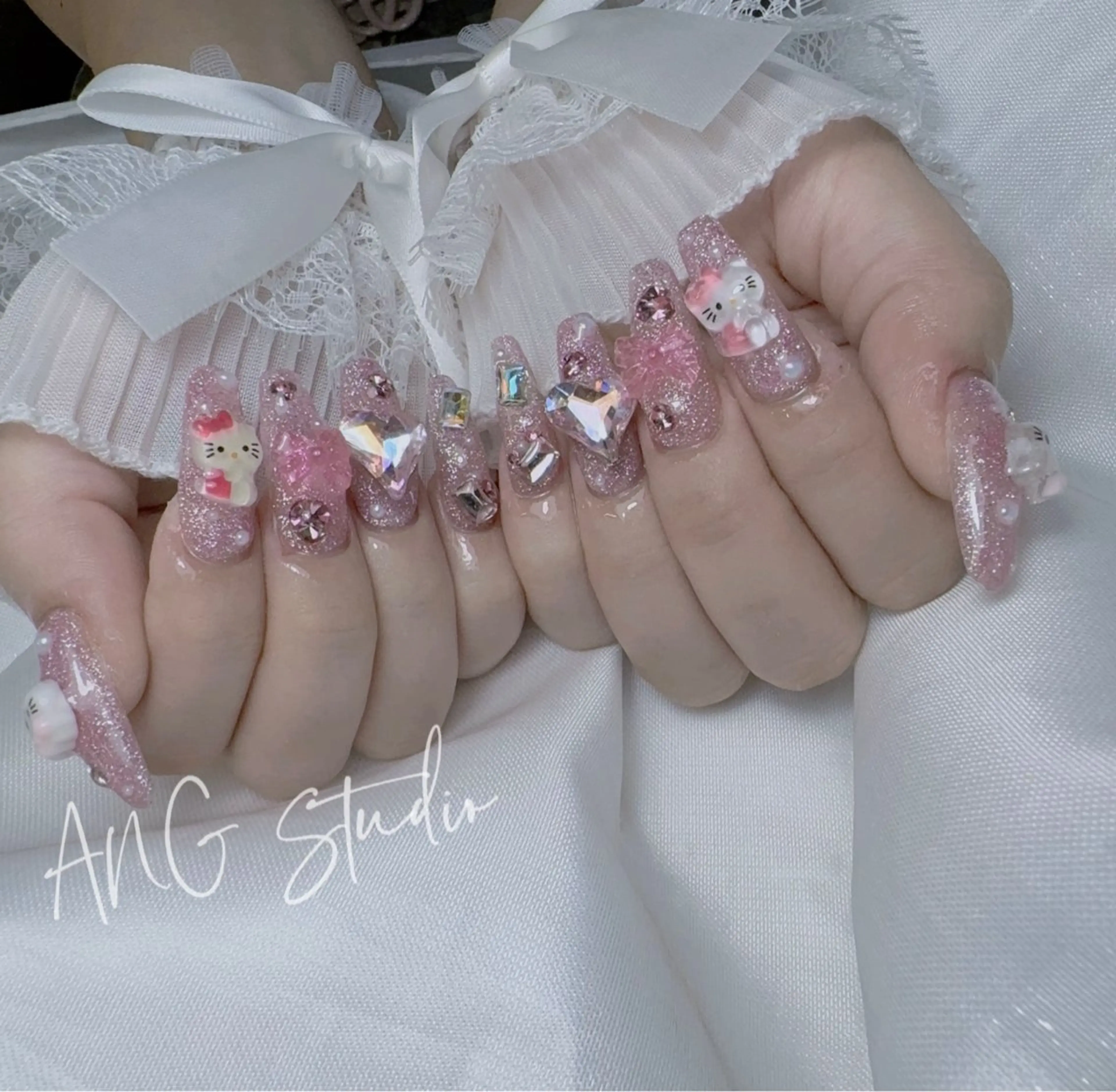 ネイル ハンドネイル ハンドケア ANG Studioのネイルデザイン