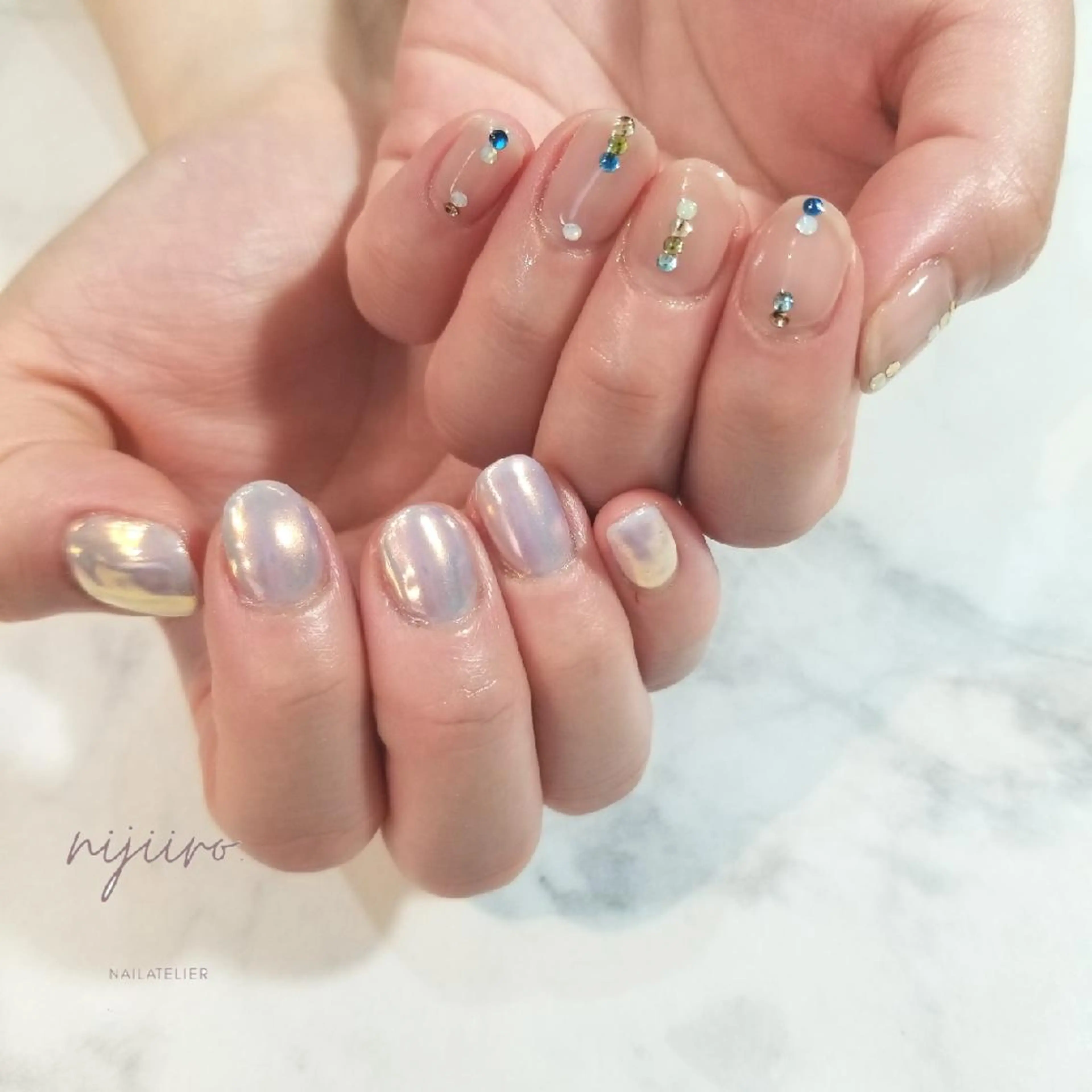 ネイル ミラーネイル ストーンネイル ハンドネイル nijiiro🌈 サトウのネイルデザイン