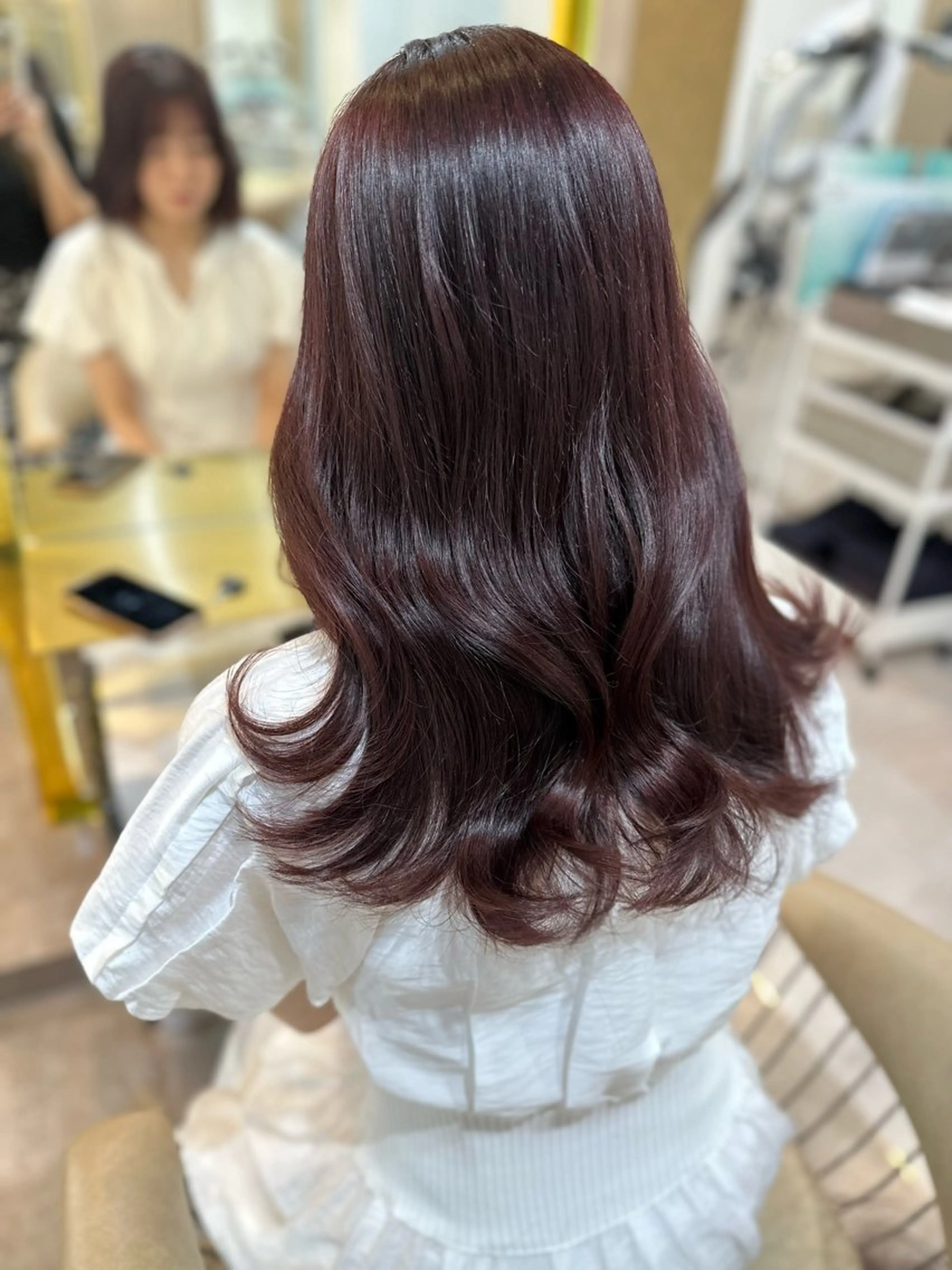 ロング カラー ヘアアレンジ カット ヘアカラー トリートメント Akane レイヤー/艶カラーのヘアスタイル