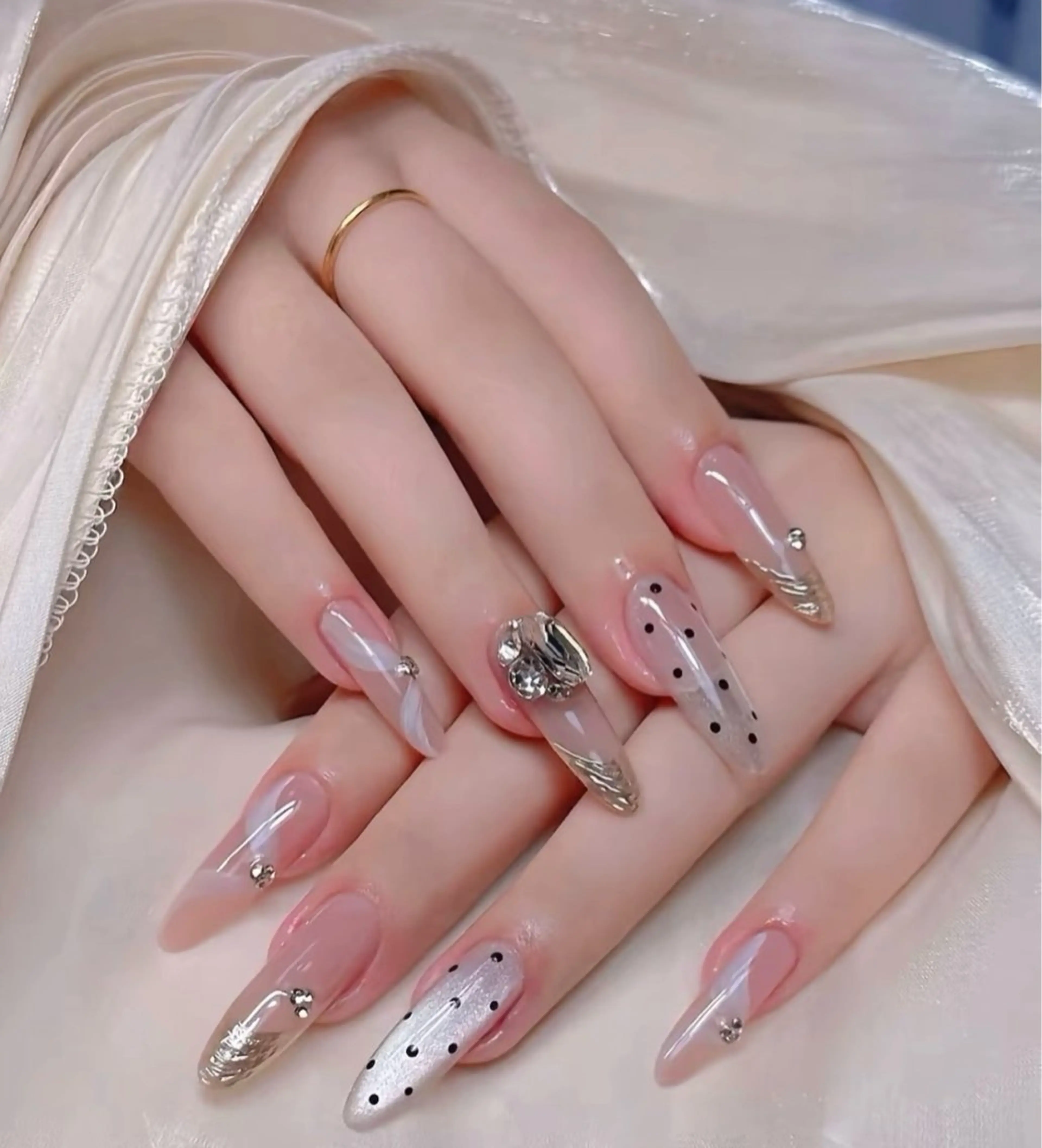 ネイル ハンドネイル U.mi Nail Salonのネイルデザイン