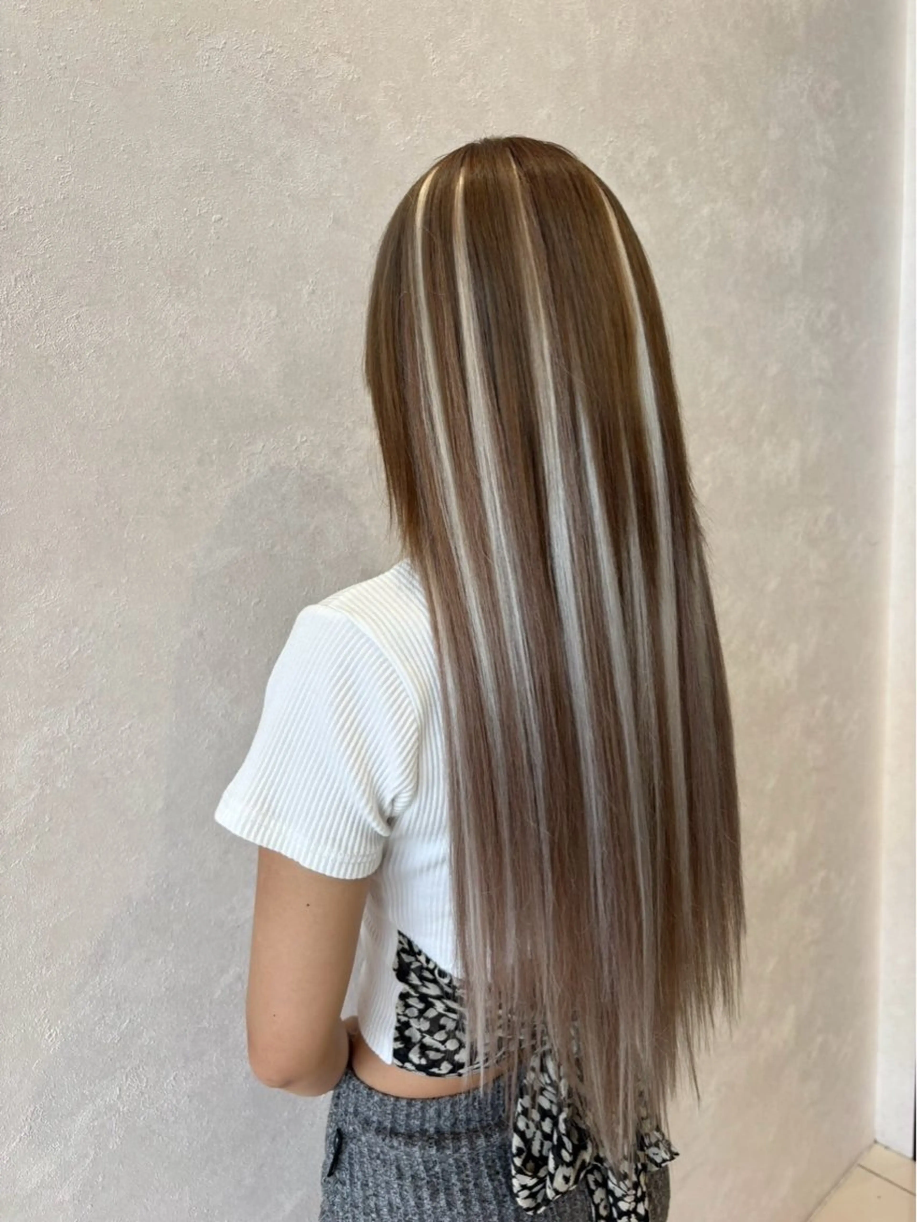 ロング カラー 福冨 由梛のヘアスタイル